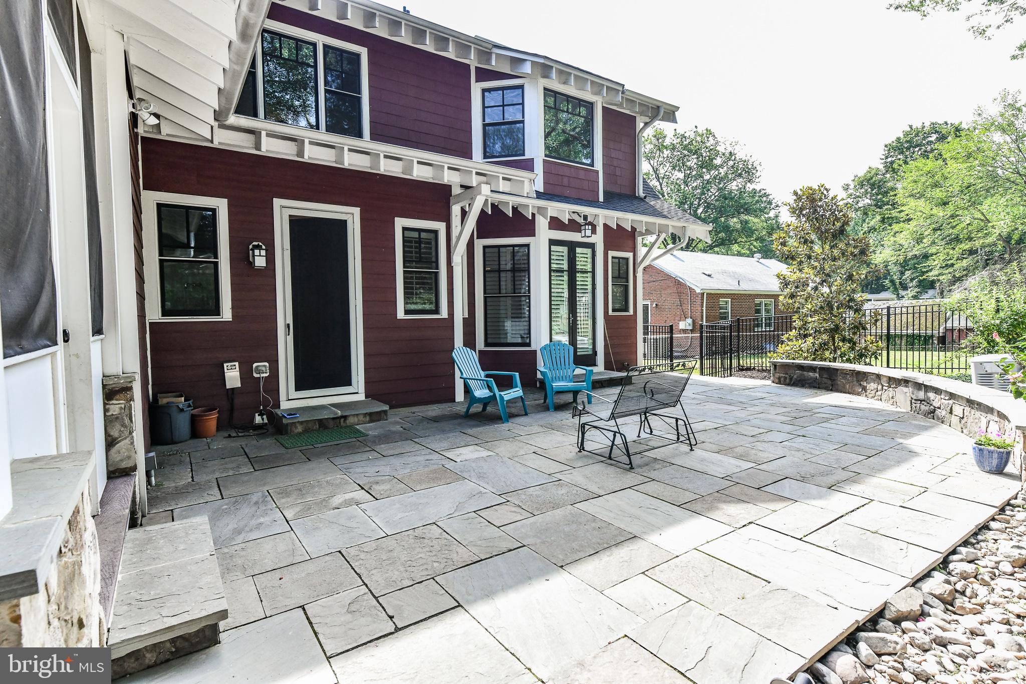 BROADMONT - Residential Lease