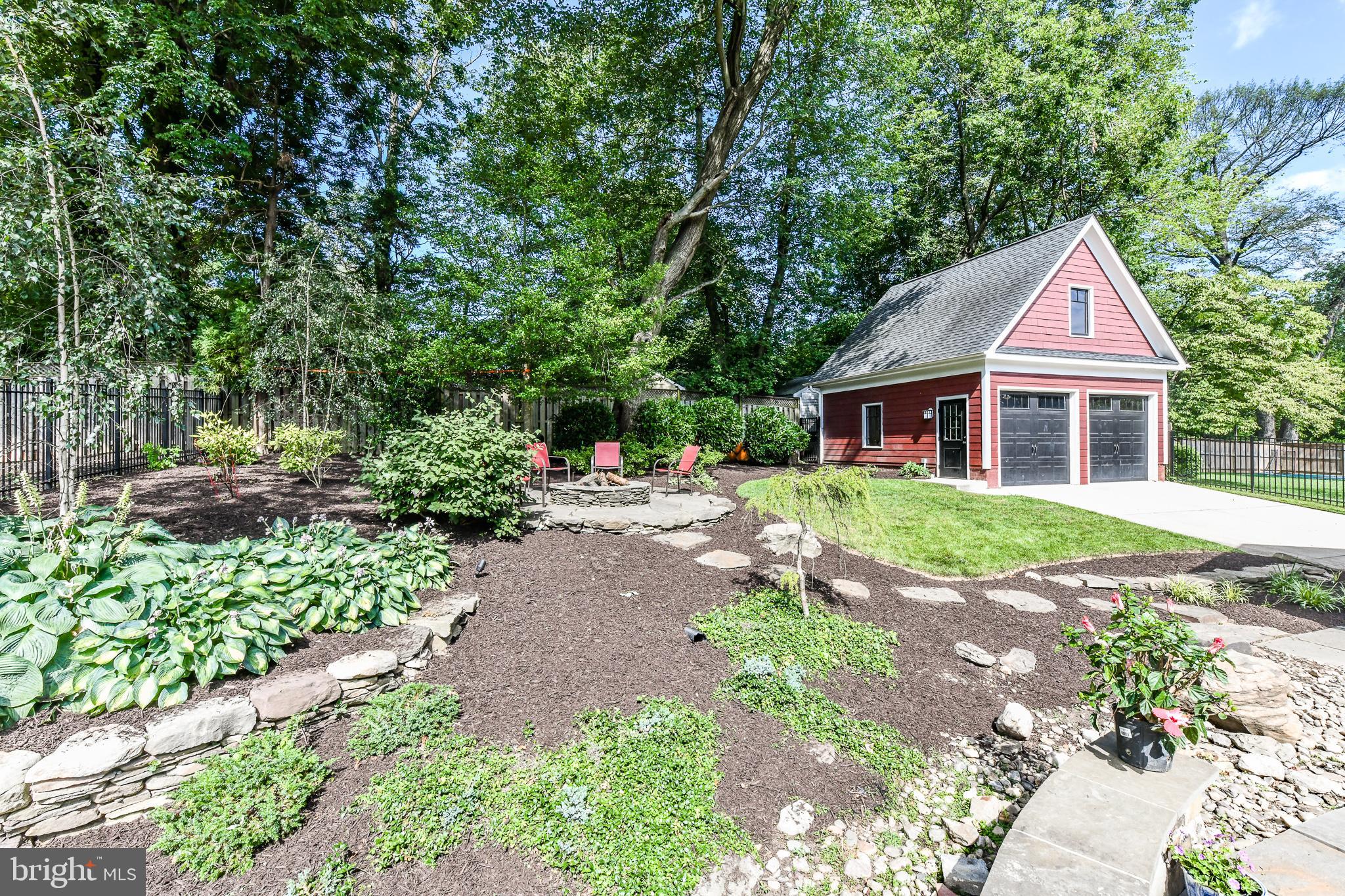 BROADMONT - Residential Lease