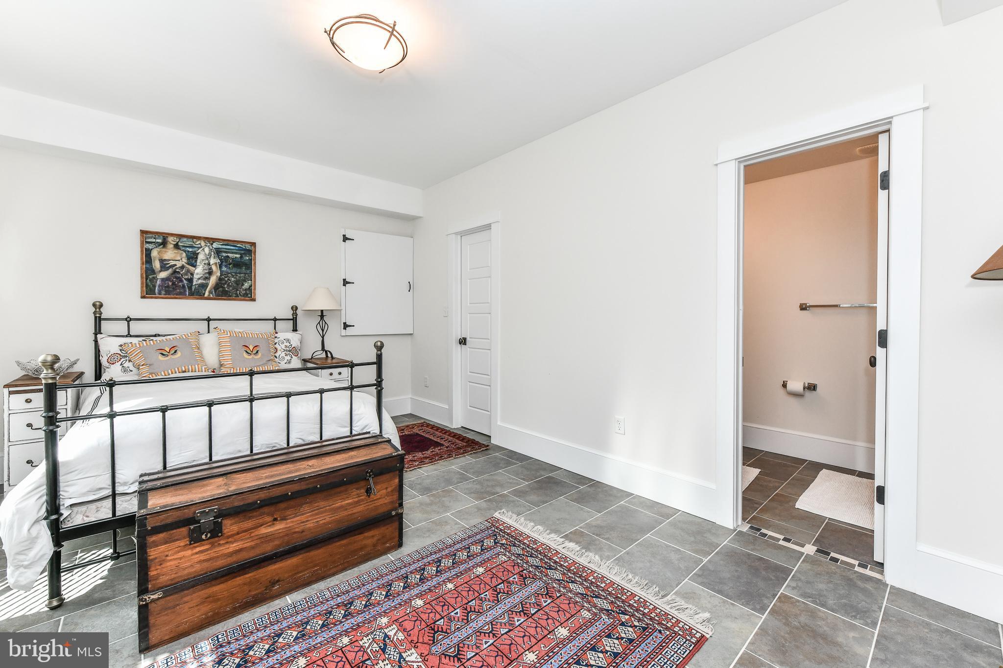 BROADMONT - Residential Lease