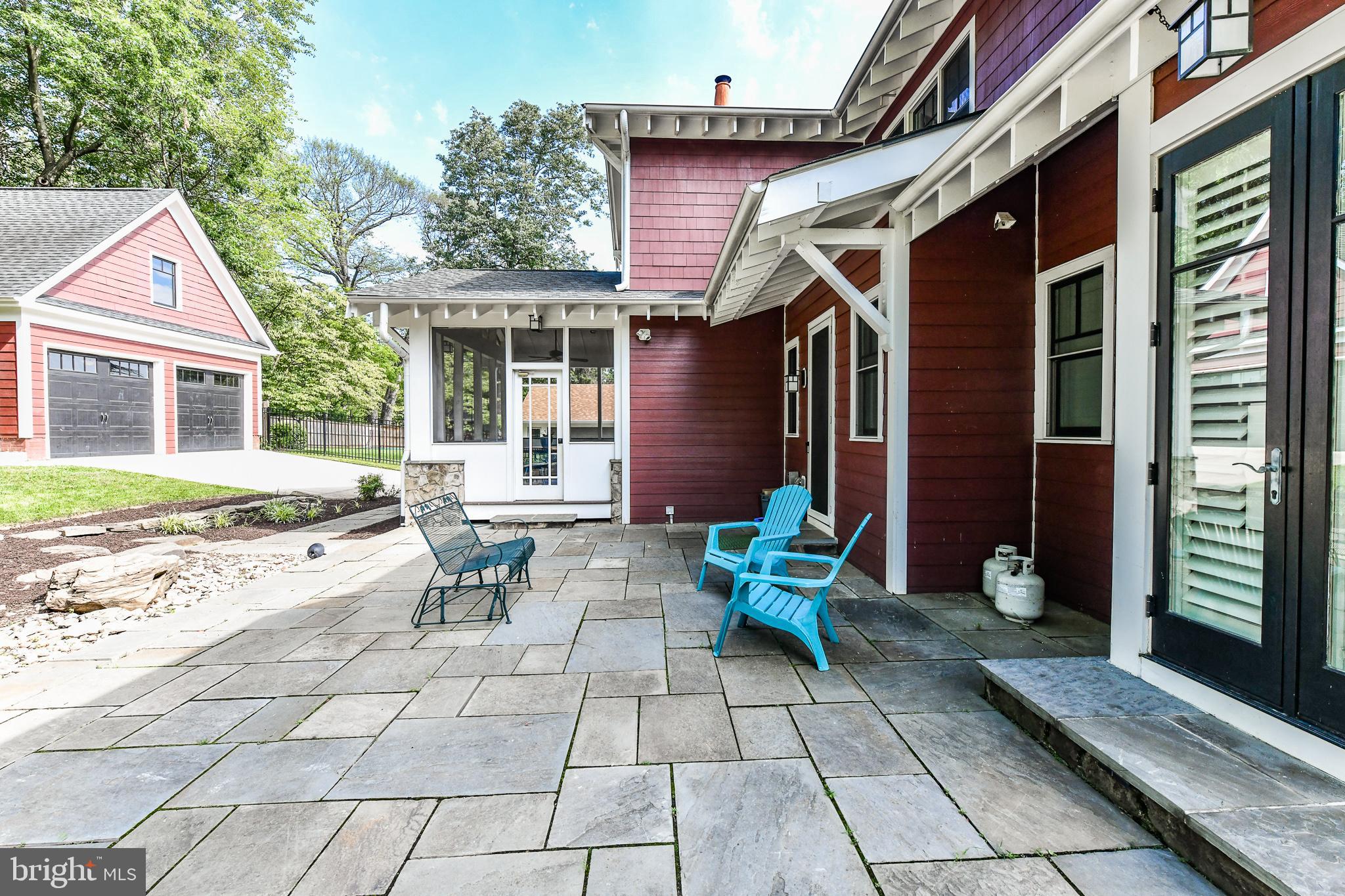 BROADMONT - Residential Lease