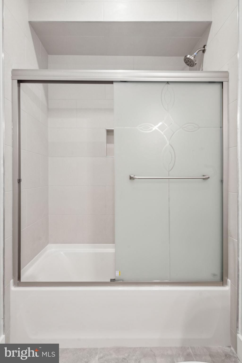 LUDLOW - Residential Income