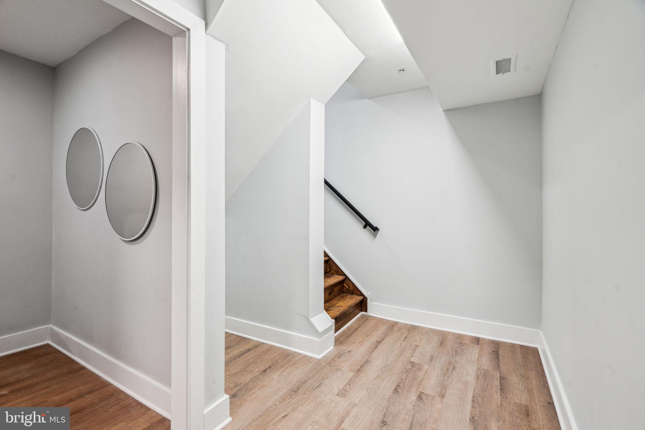 LUDLOW - Residential Income