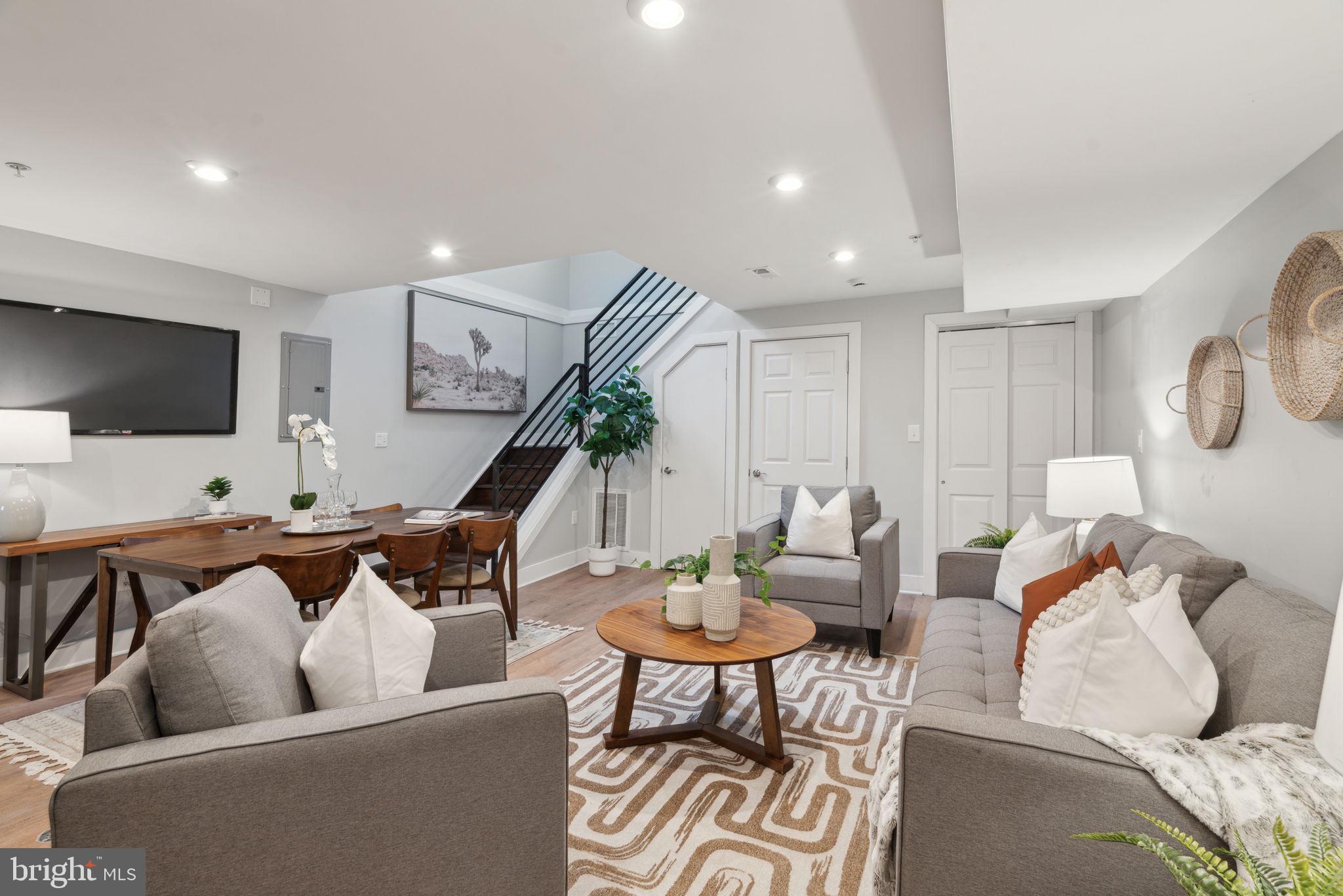 LUDLOW - Residential Income