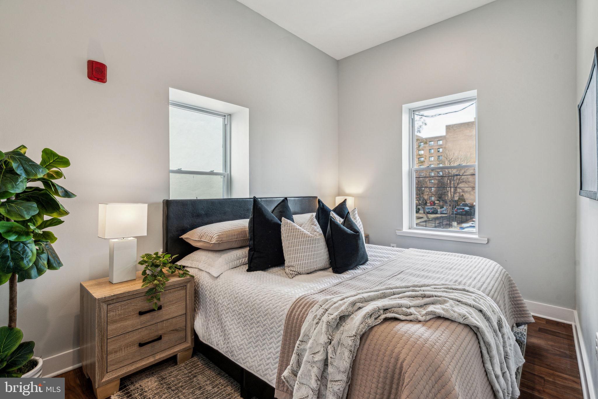 LUDLOW - Residential Income