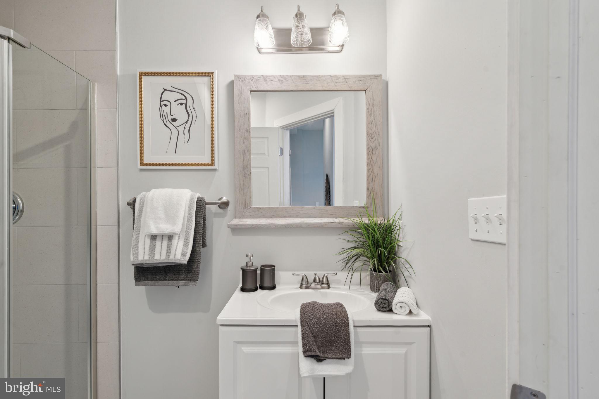 LUDLOW - Residential Income