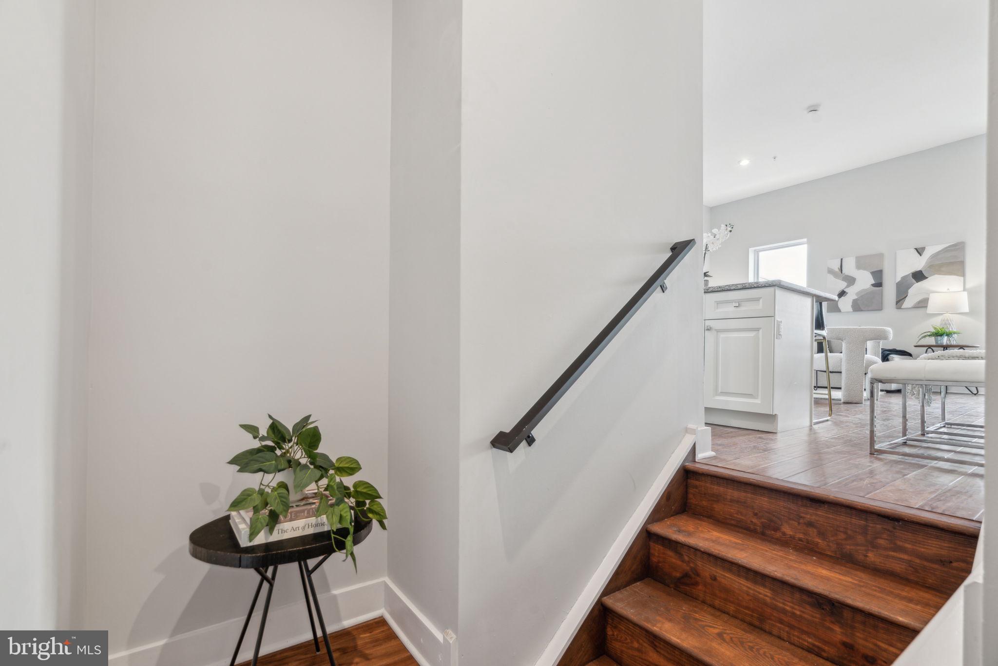 LUDLOW - Residential Income