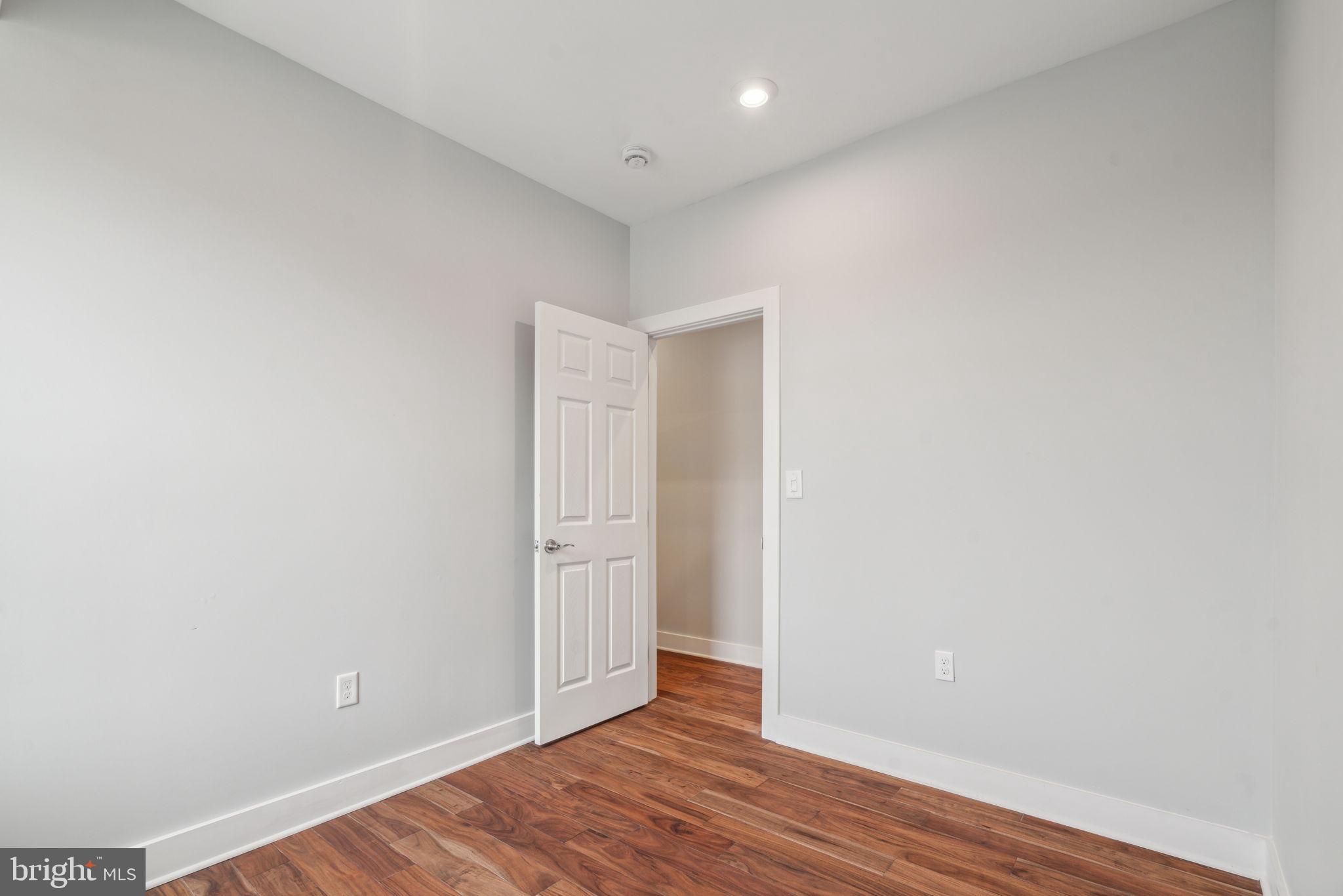 LUDLOW - Residential Income