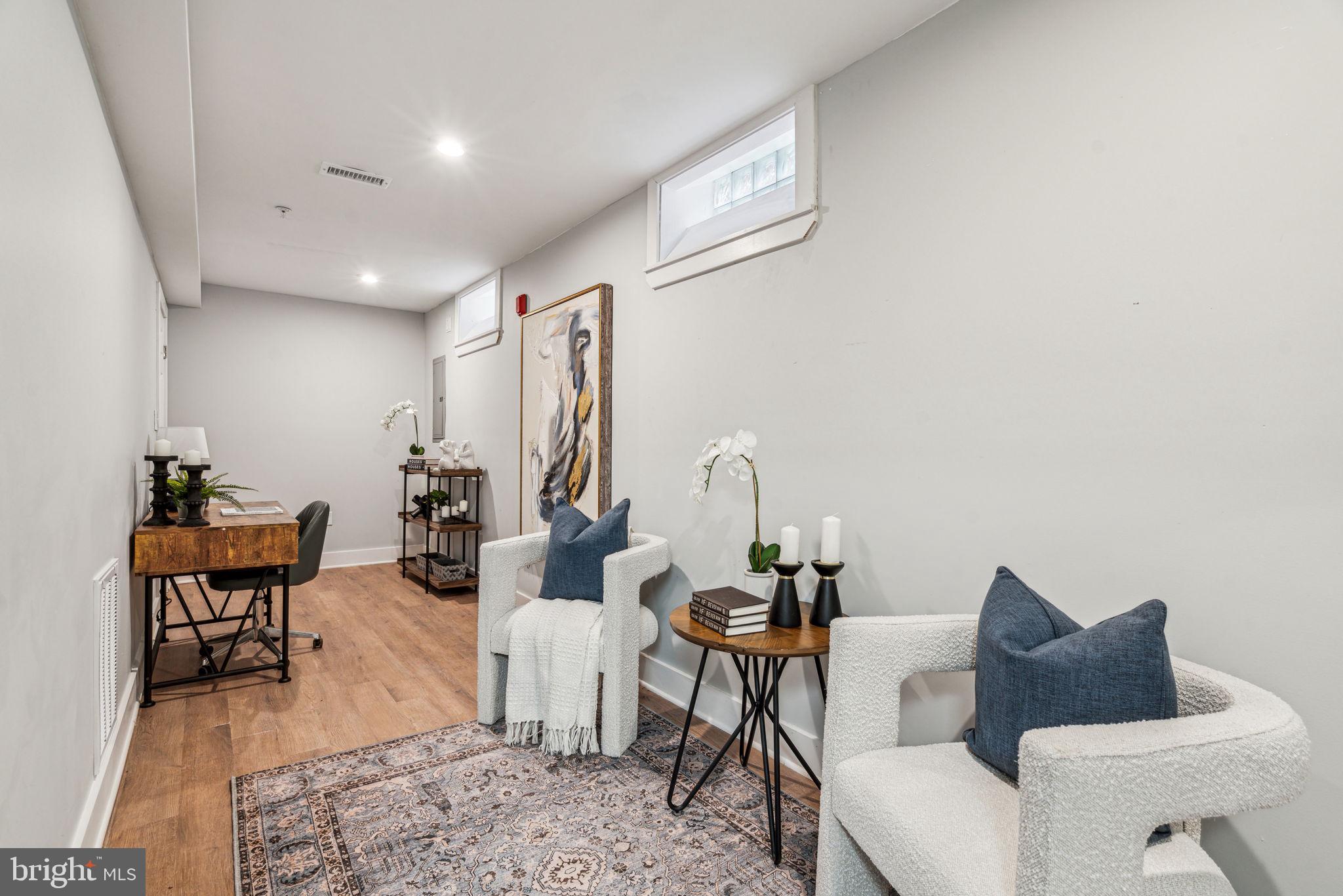 LUDLOW - Residential Income