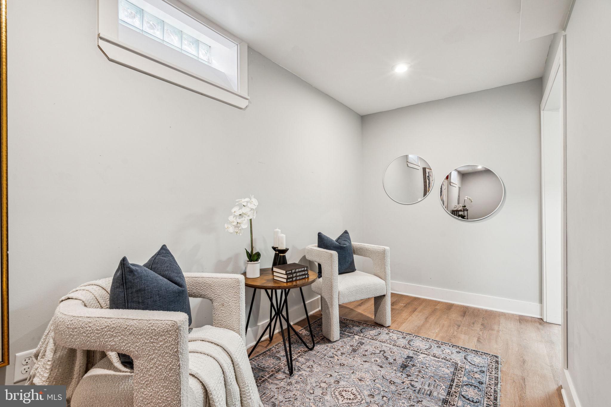 LUDLOW - Residential Income