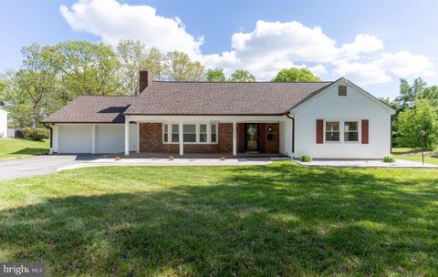 Photo of 12229 Shadetree Lane, LAUREL, MD 20708 (MLS # MDPG2199230)