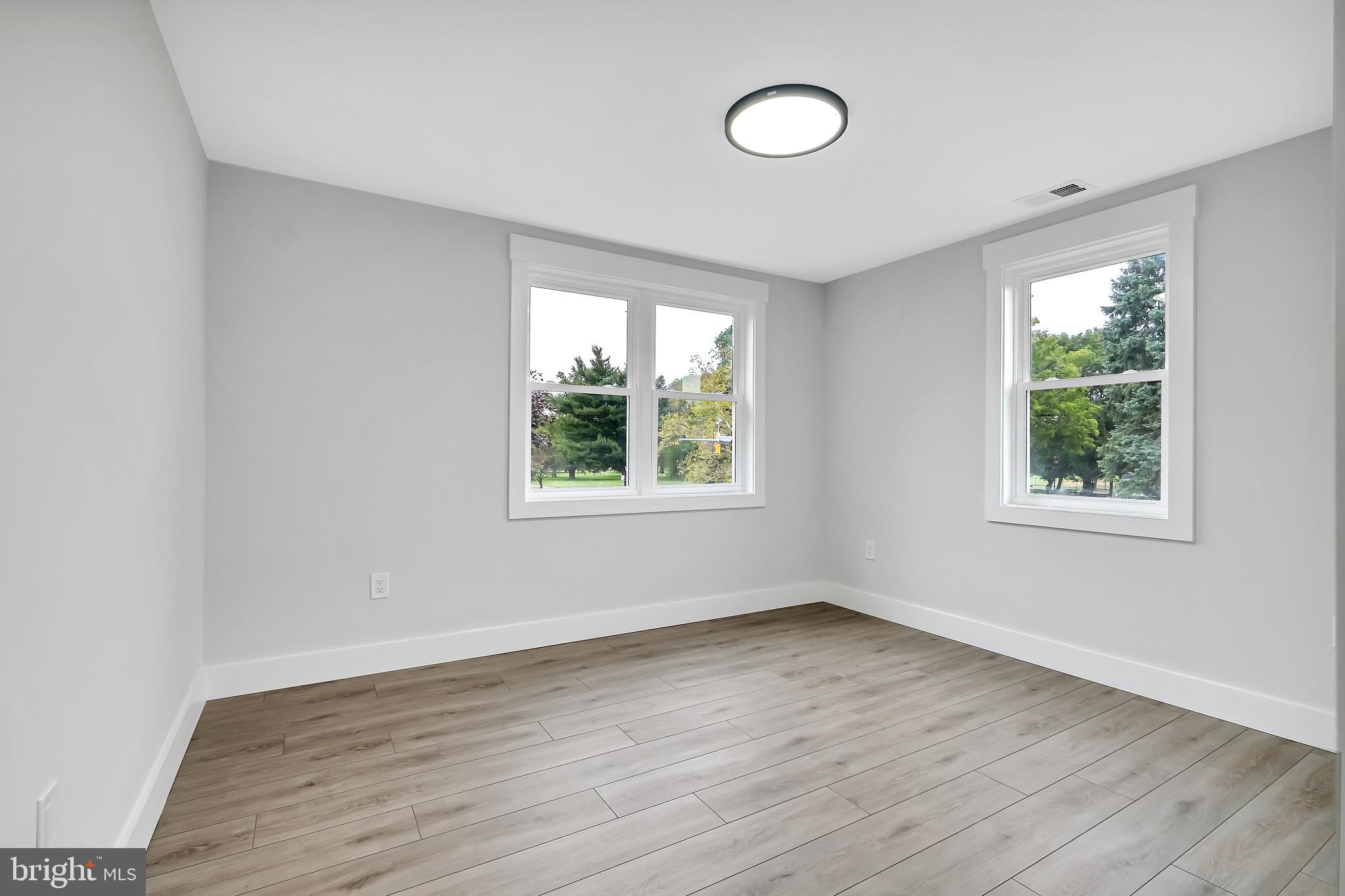 DUNDALK - Residential Lease