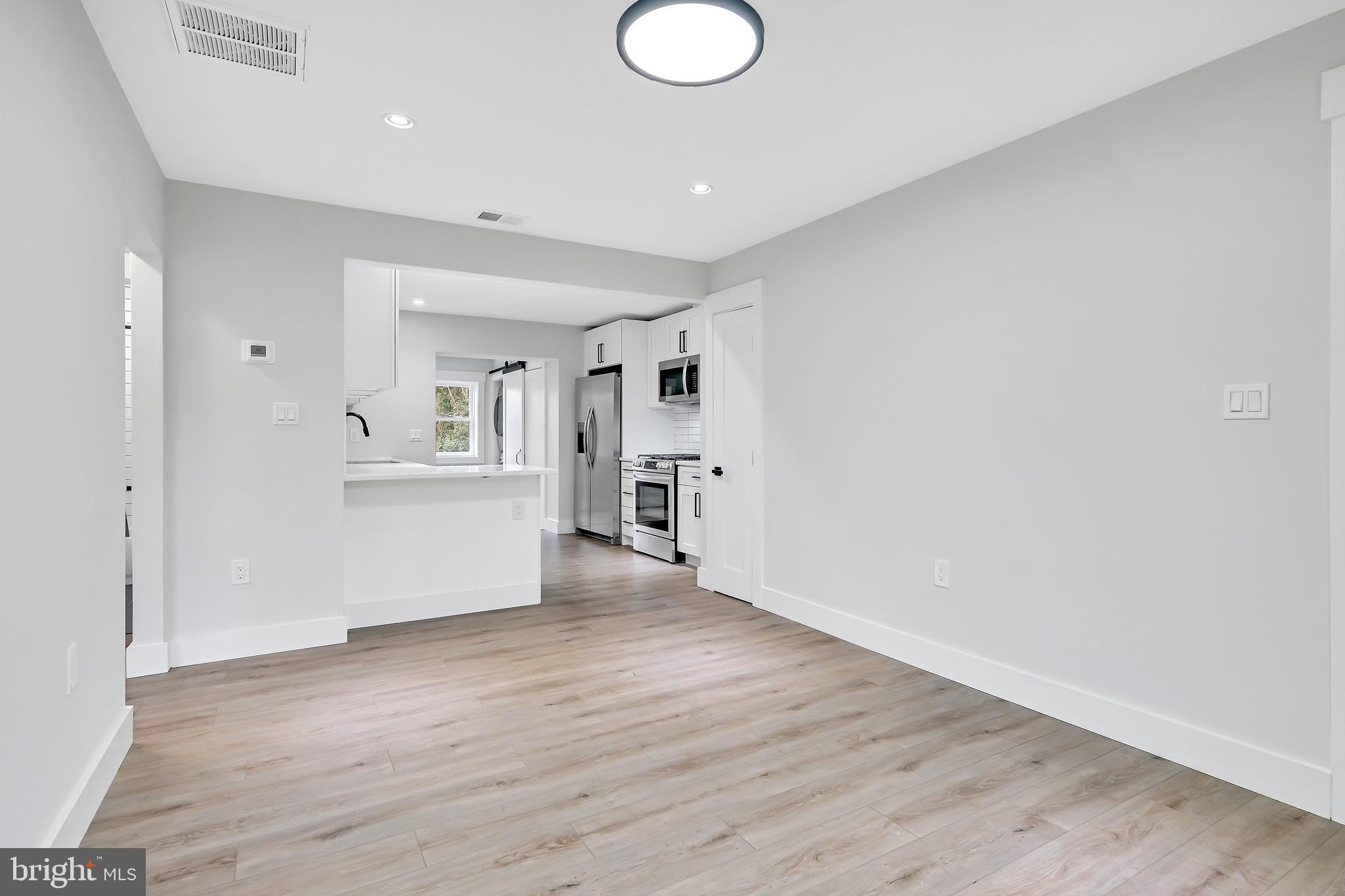 DUNDALK - Residential Lease