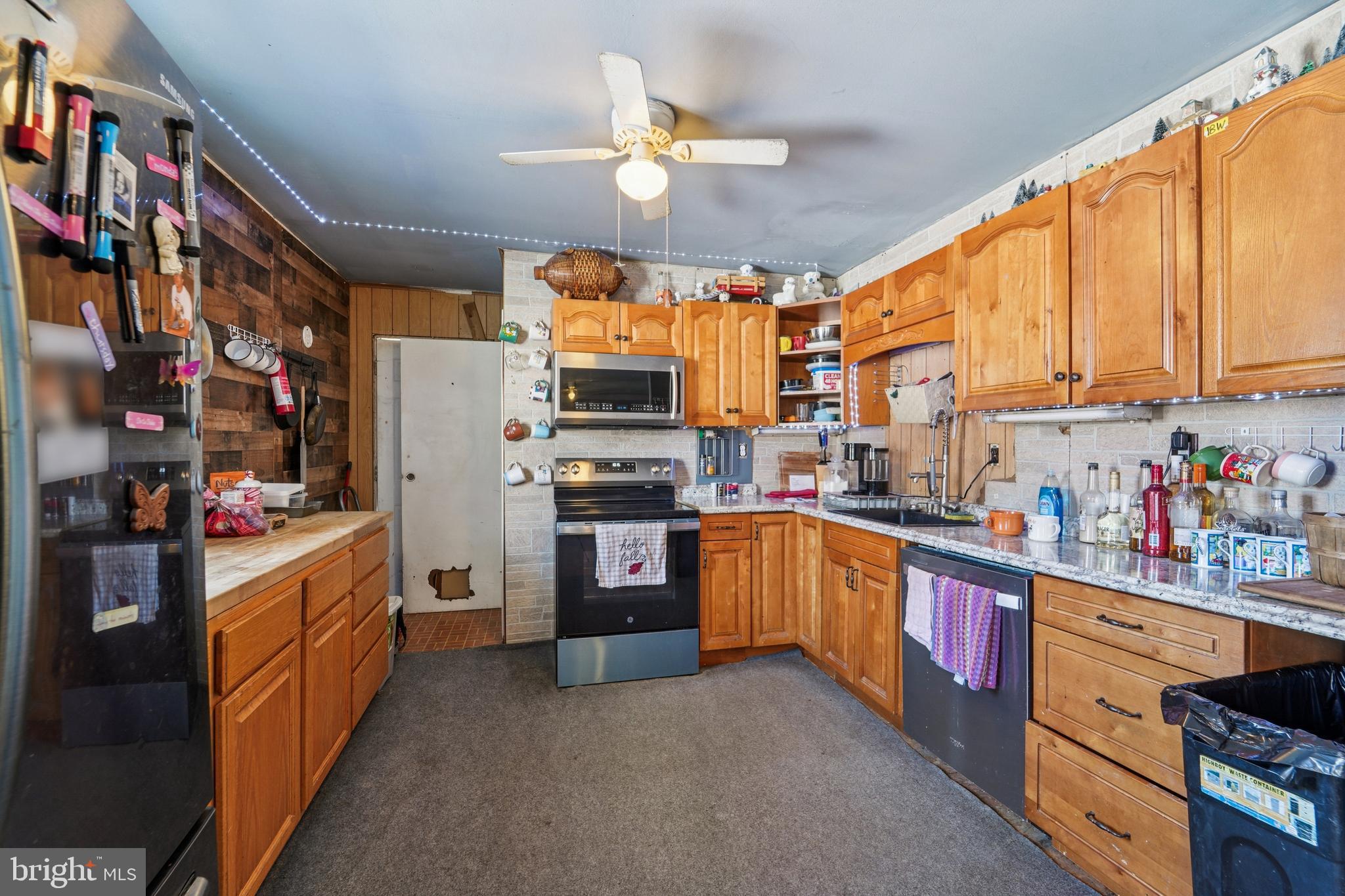 ACADEMY ACRES - Residential