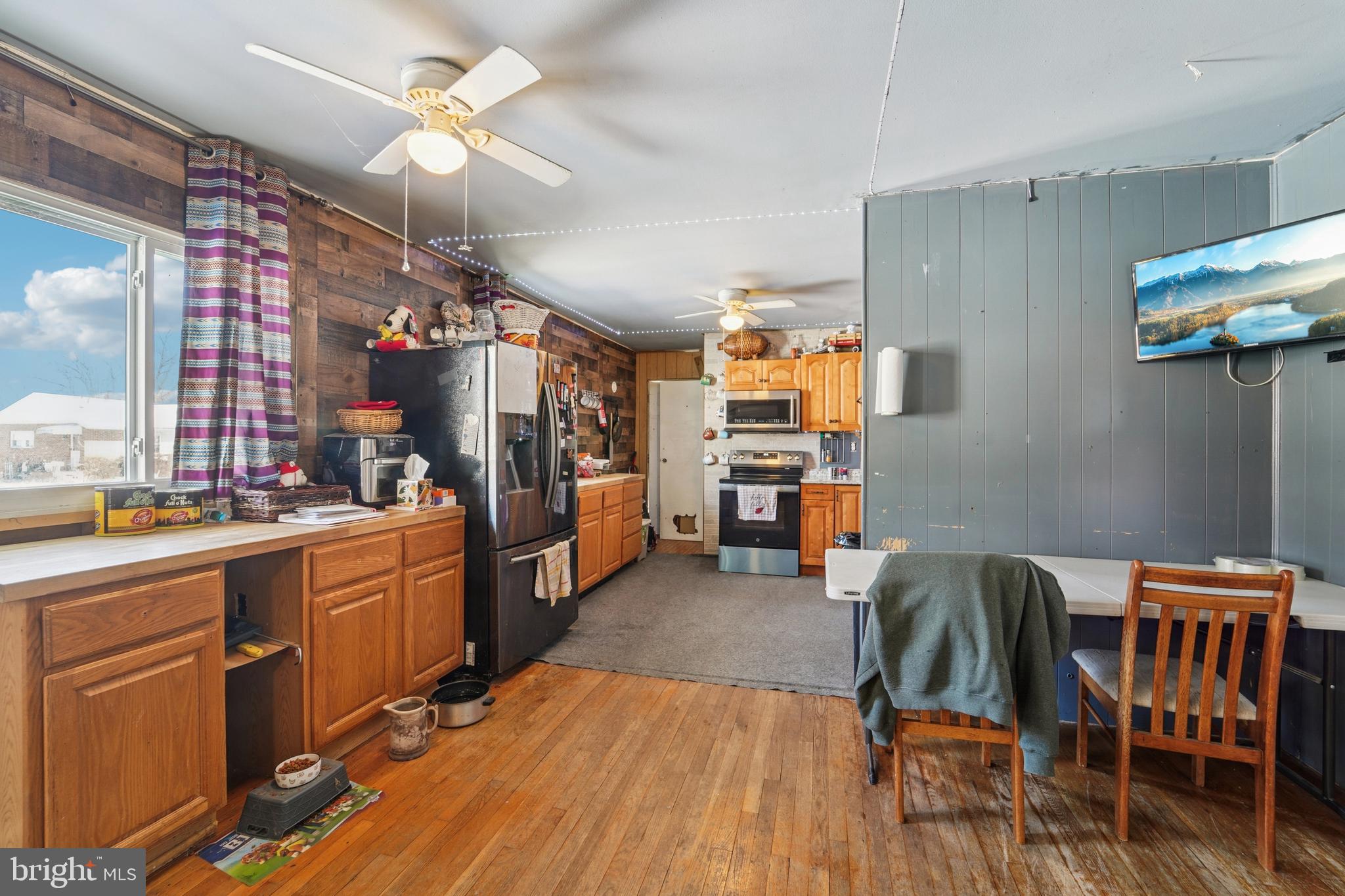 ACADEMY ACRES - Residential