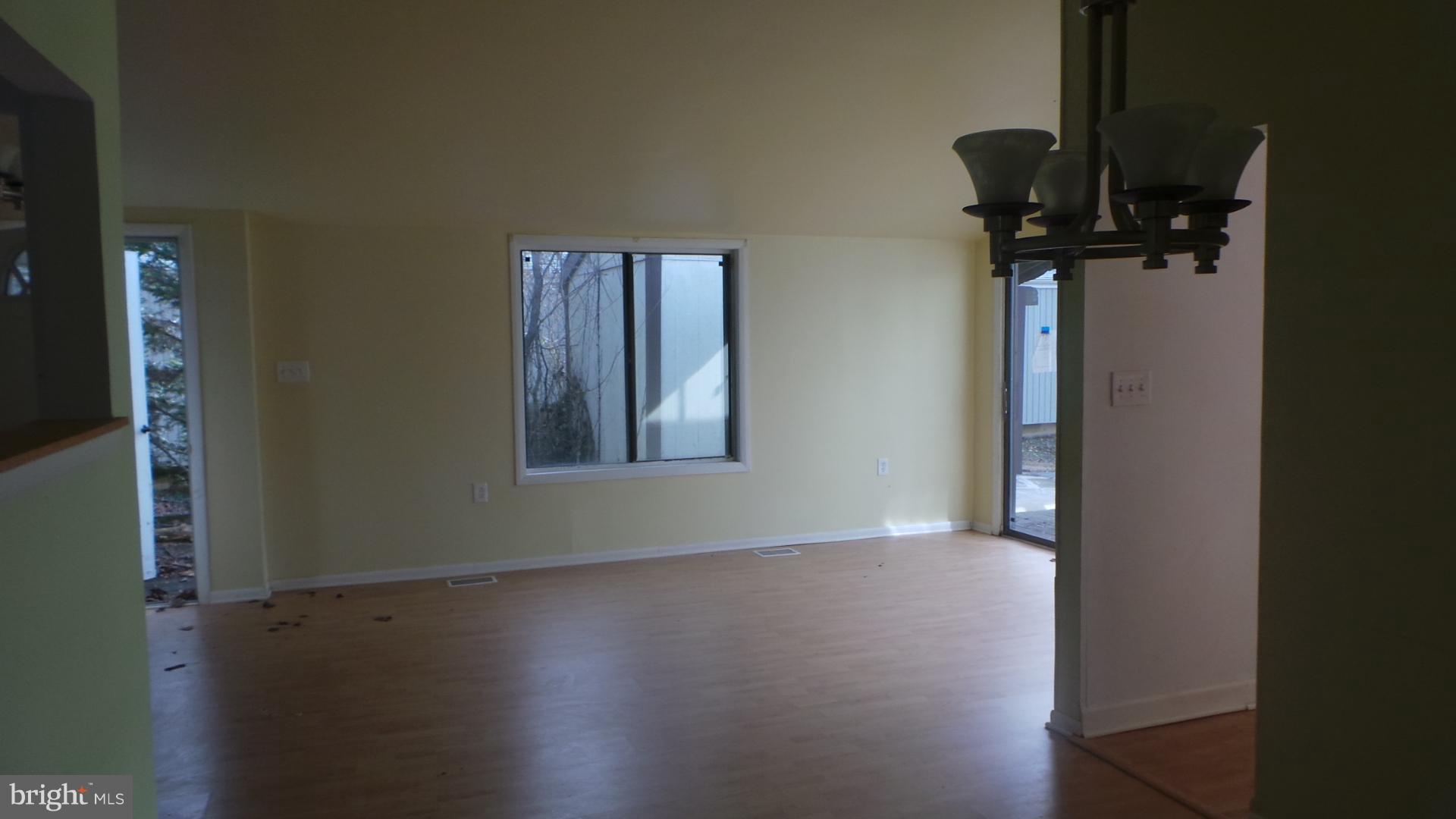 VILLAGE OF OAKLAND MILLS - Residential