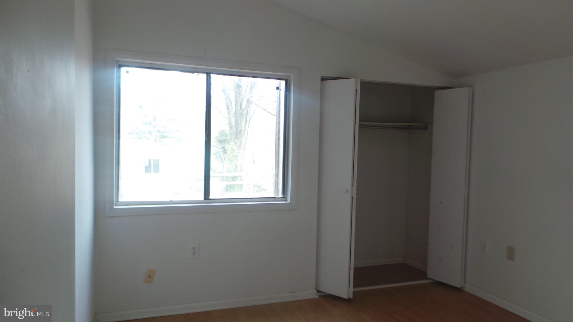 VILLAGE OF OAKLAND MILLS - Residential