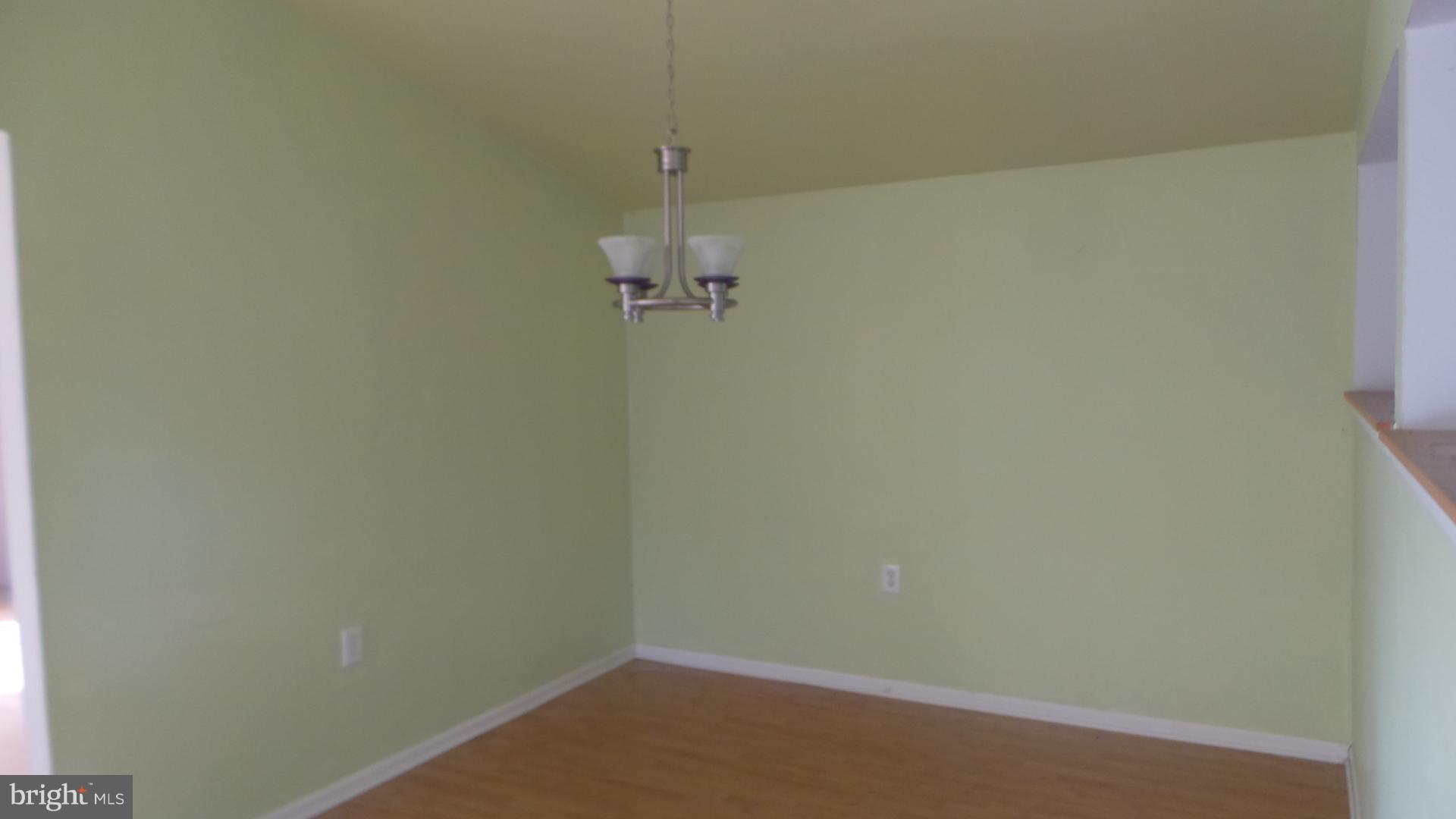 VILLAGE OF OAKLAND MILLS - Residential