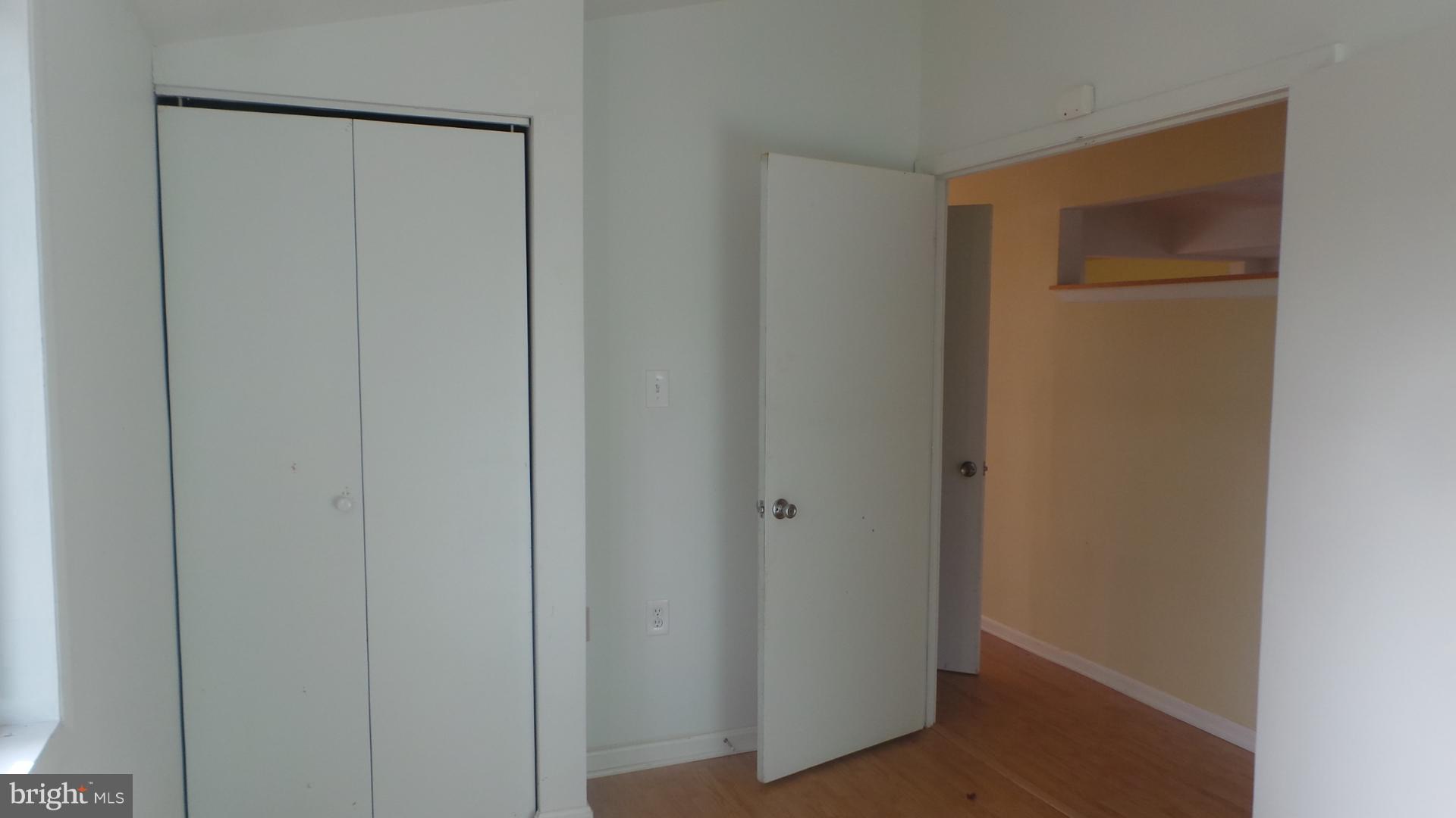 VILLAGE OF OAKLAND MILLS - Residential