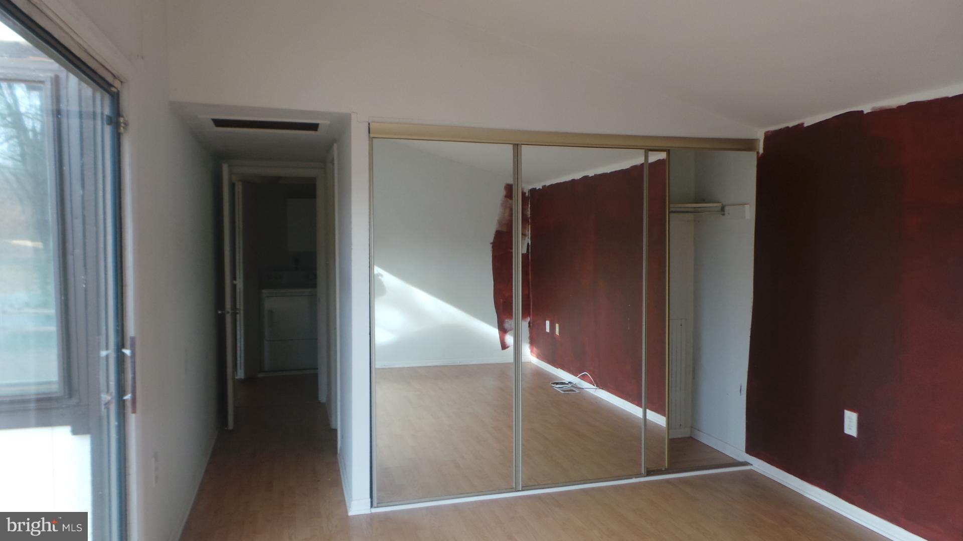 VILLAGE OF OAKLAND MILLS - Residential