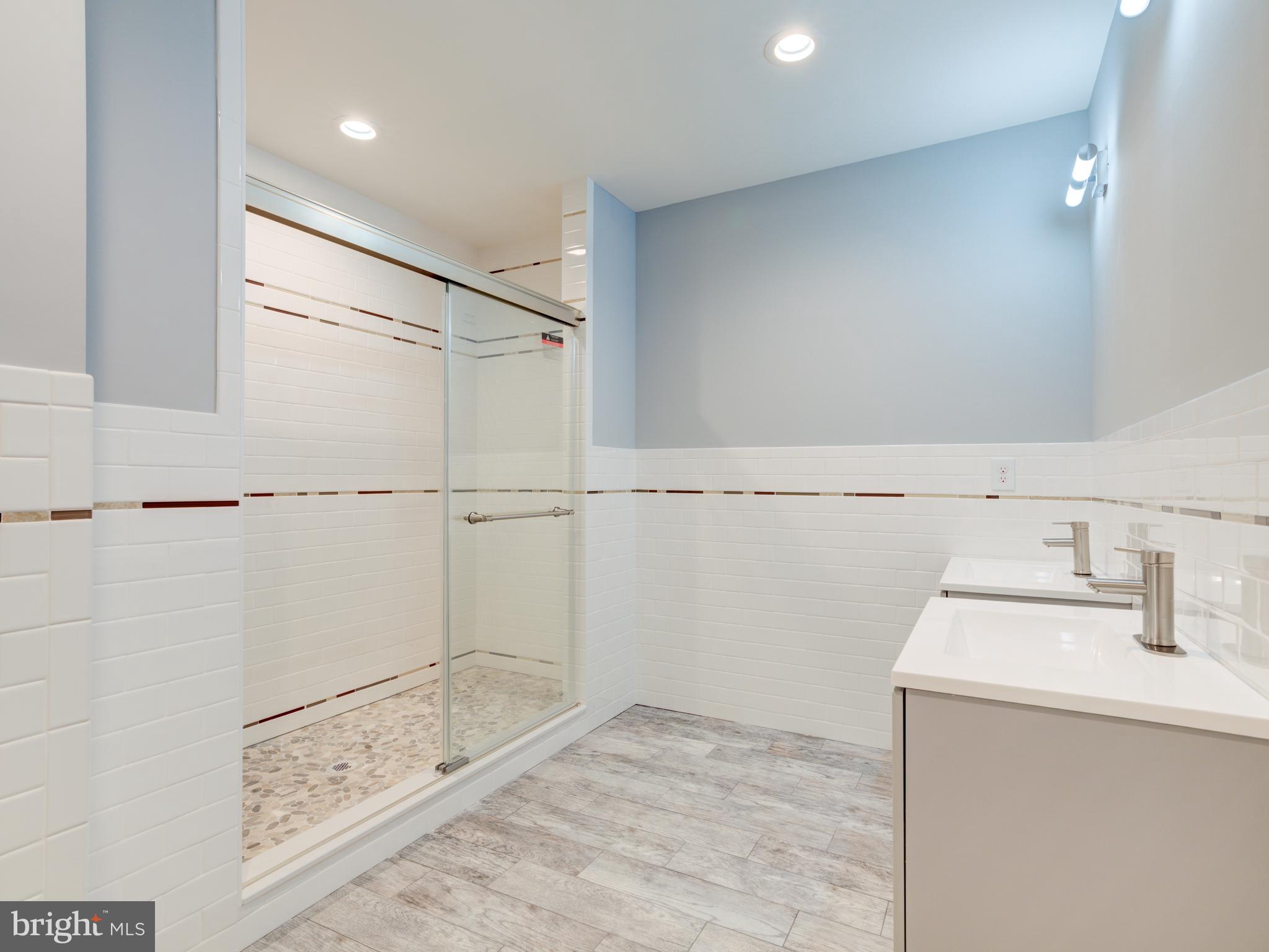 EAST PASSYUNK CROSSING - Residential