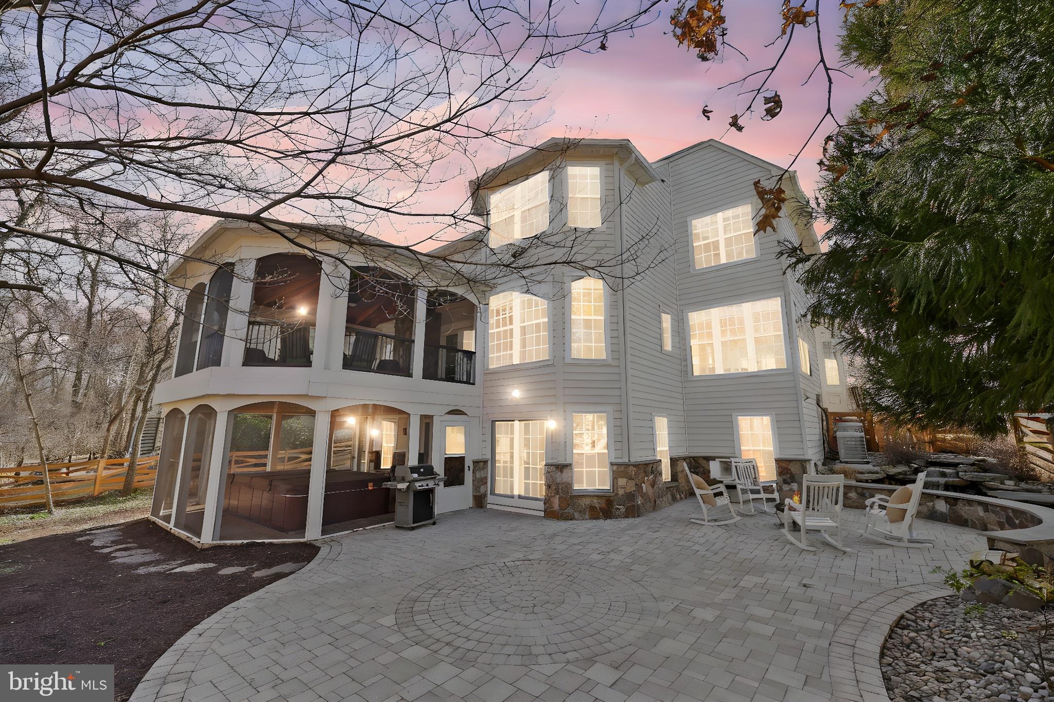 BROADLANDS - Residential