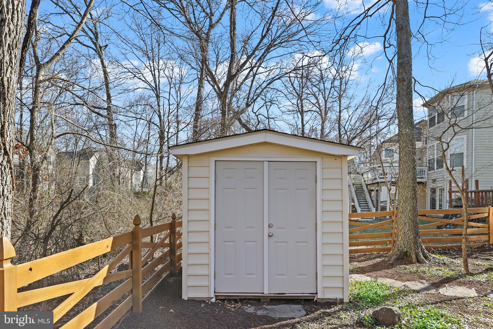 BROADLANDS - Residential