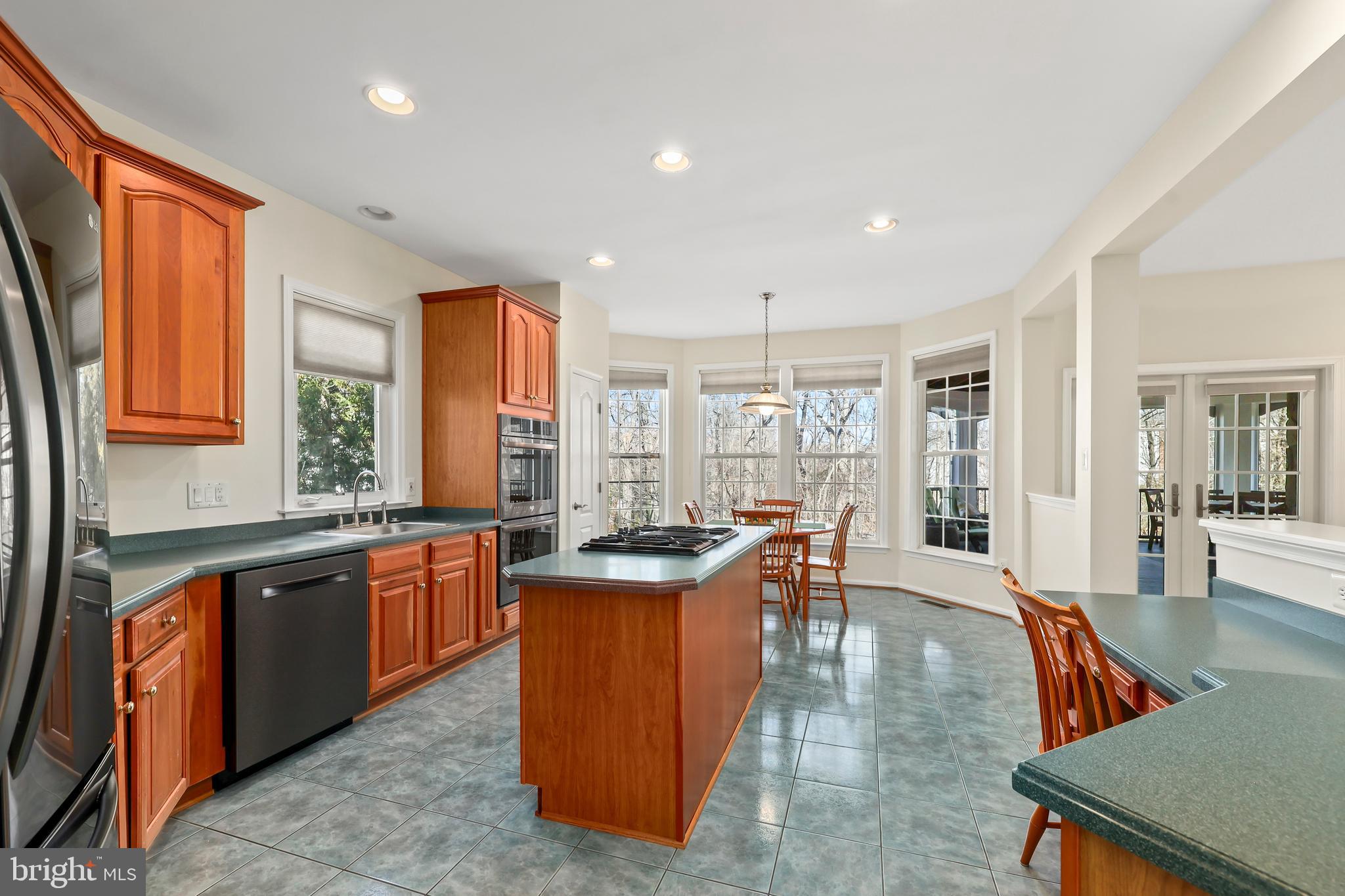 BROADLANDS - Residential