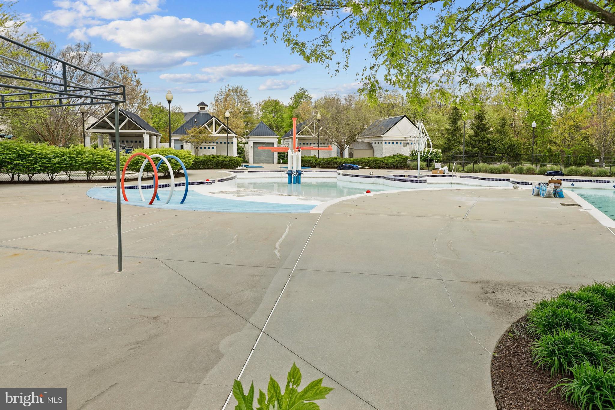 BROADLANDS - Residential