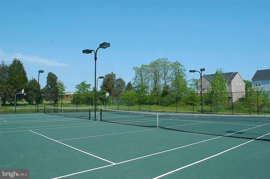 BROADLANDS - Residential