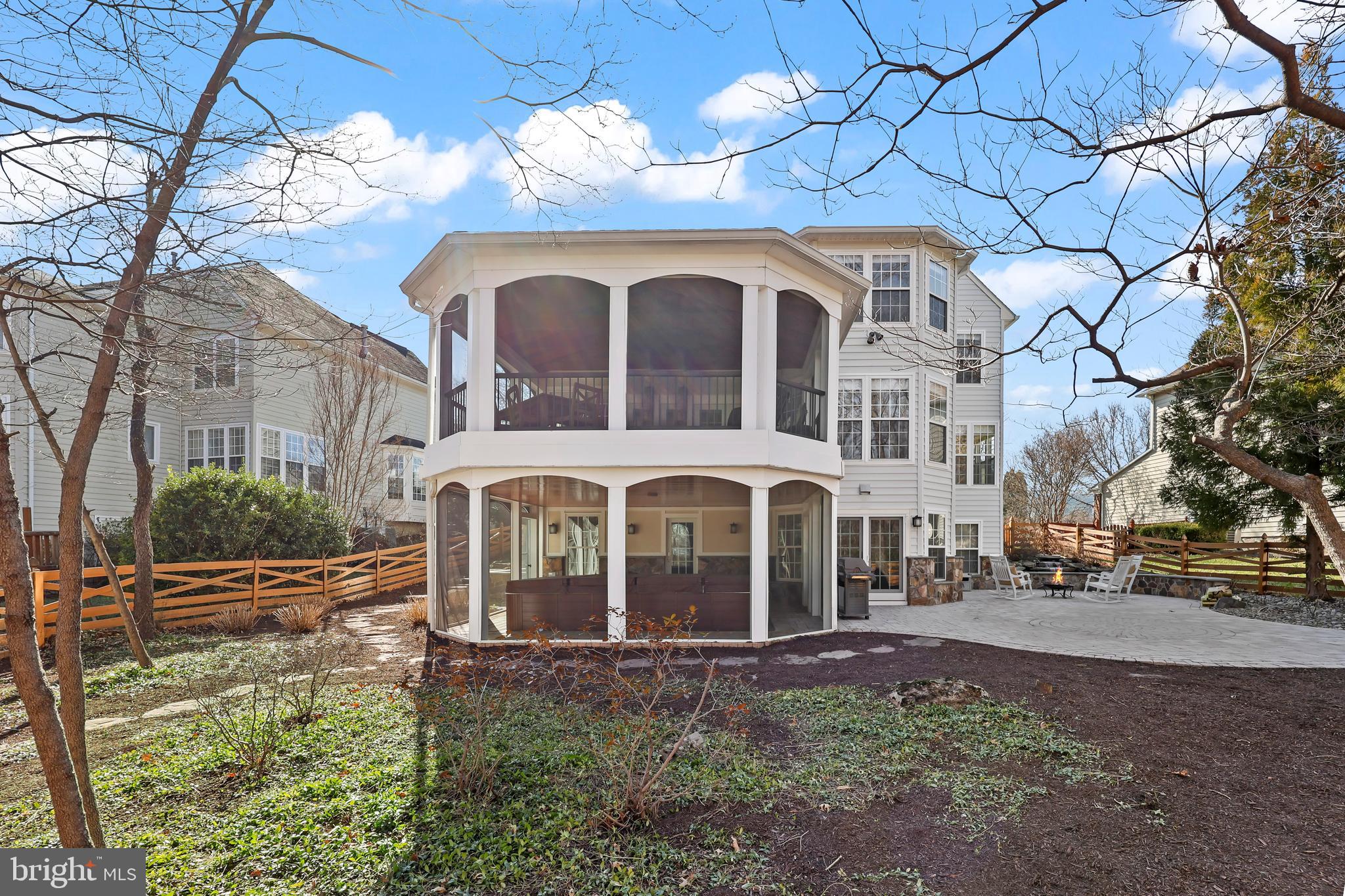 BROADLANDS - Residential