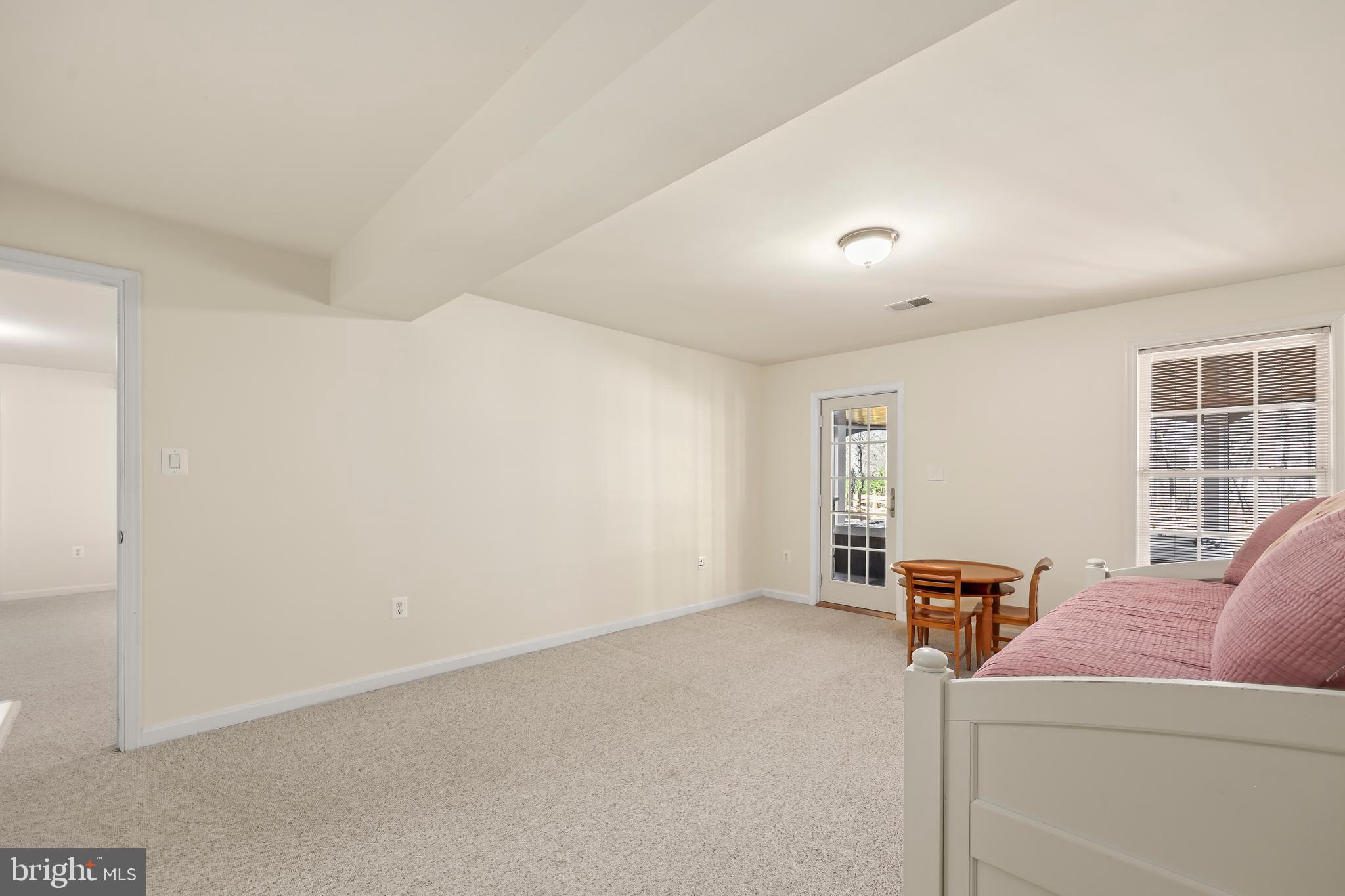 BROADLANDS - Residential