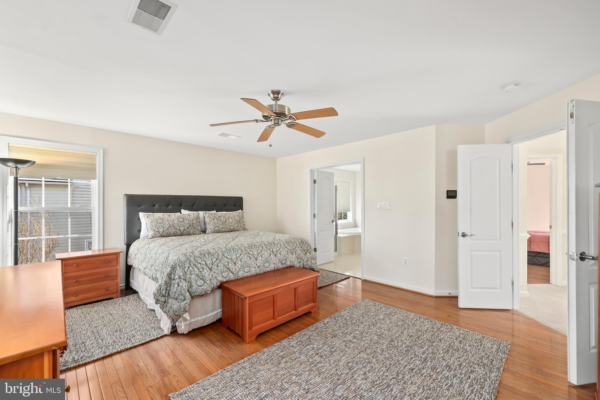 BROADLANDS - Residential