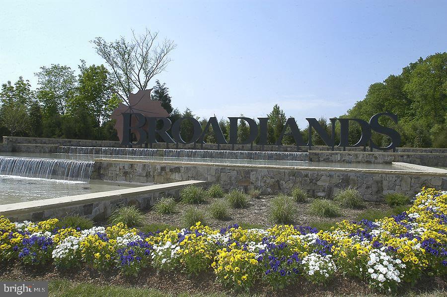 BROADLANDS - Residential