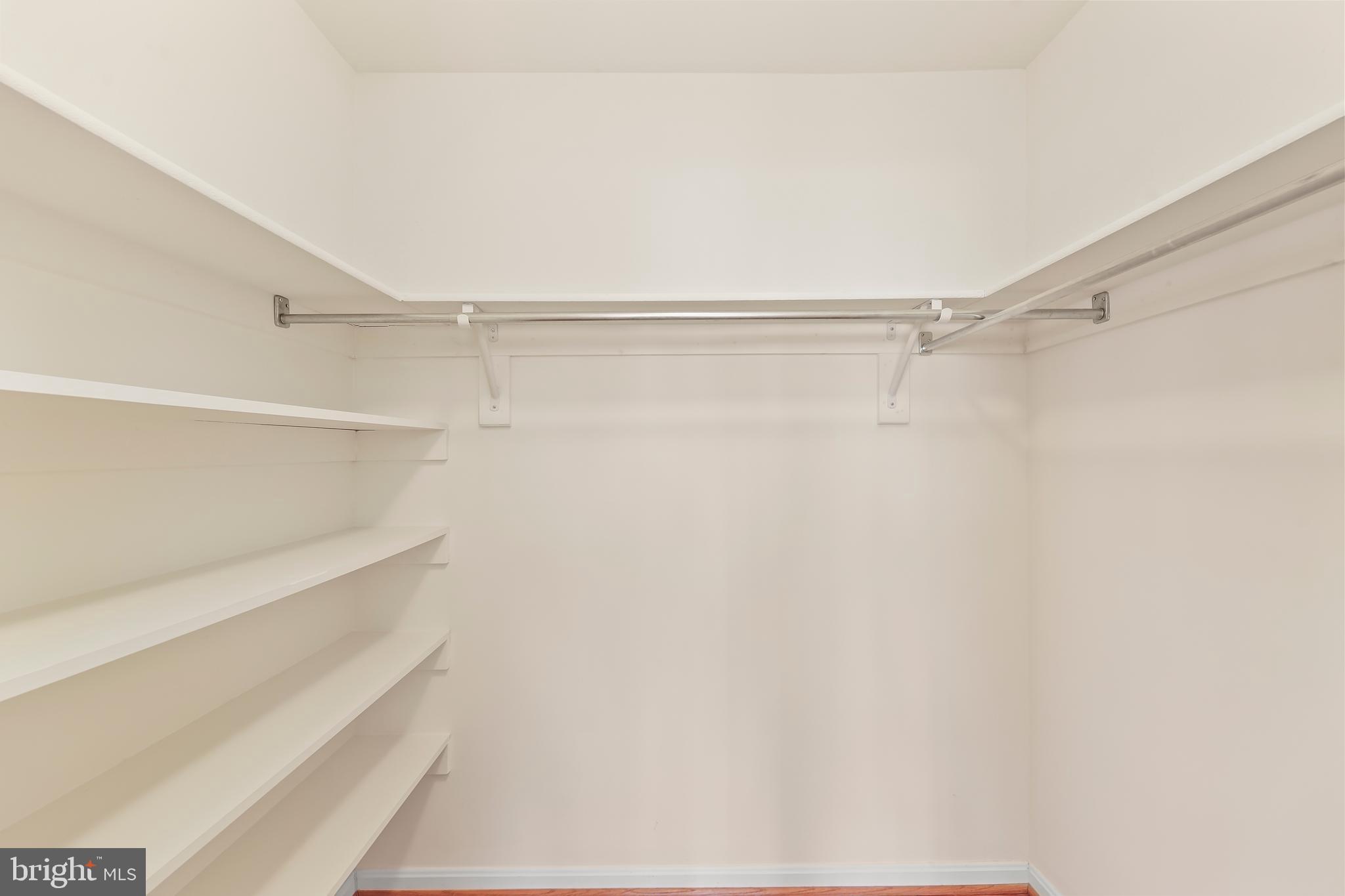 BROADLANDS - Residential