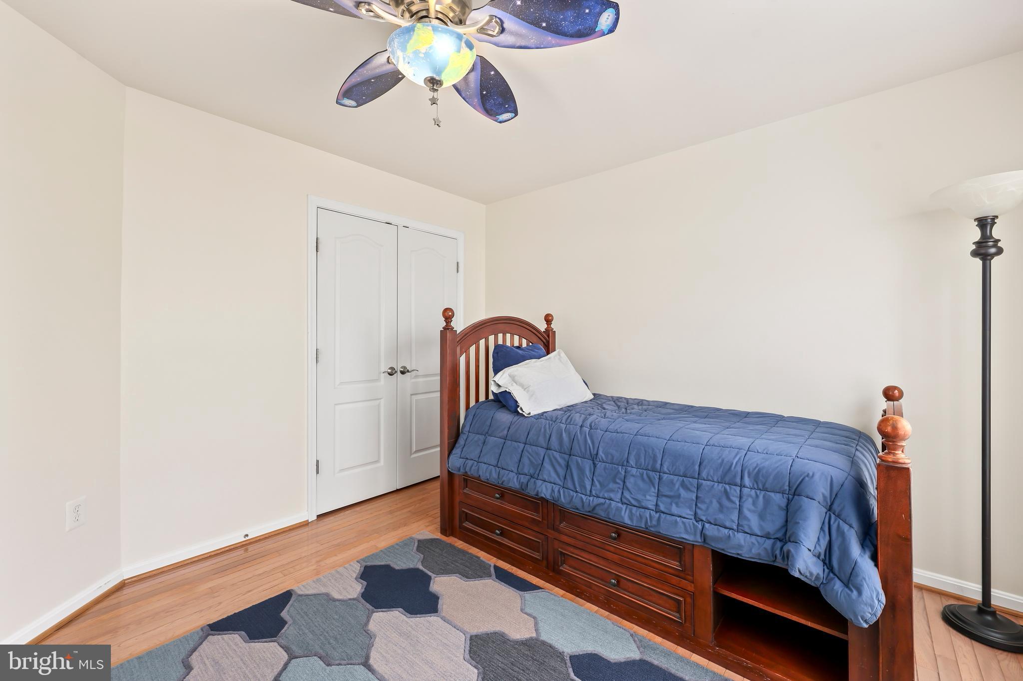 BROADLANDS - Residential