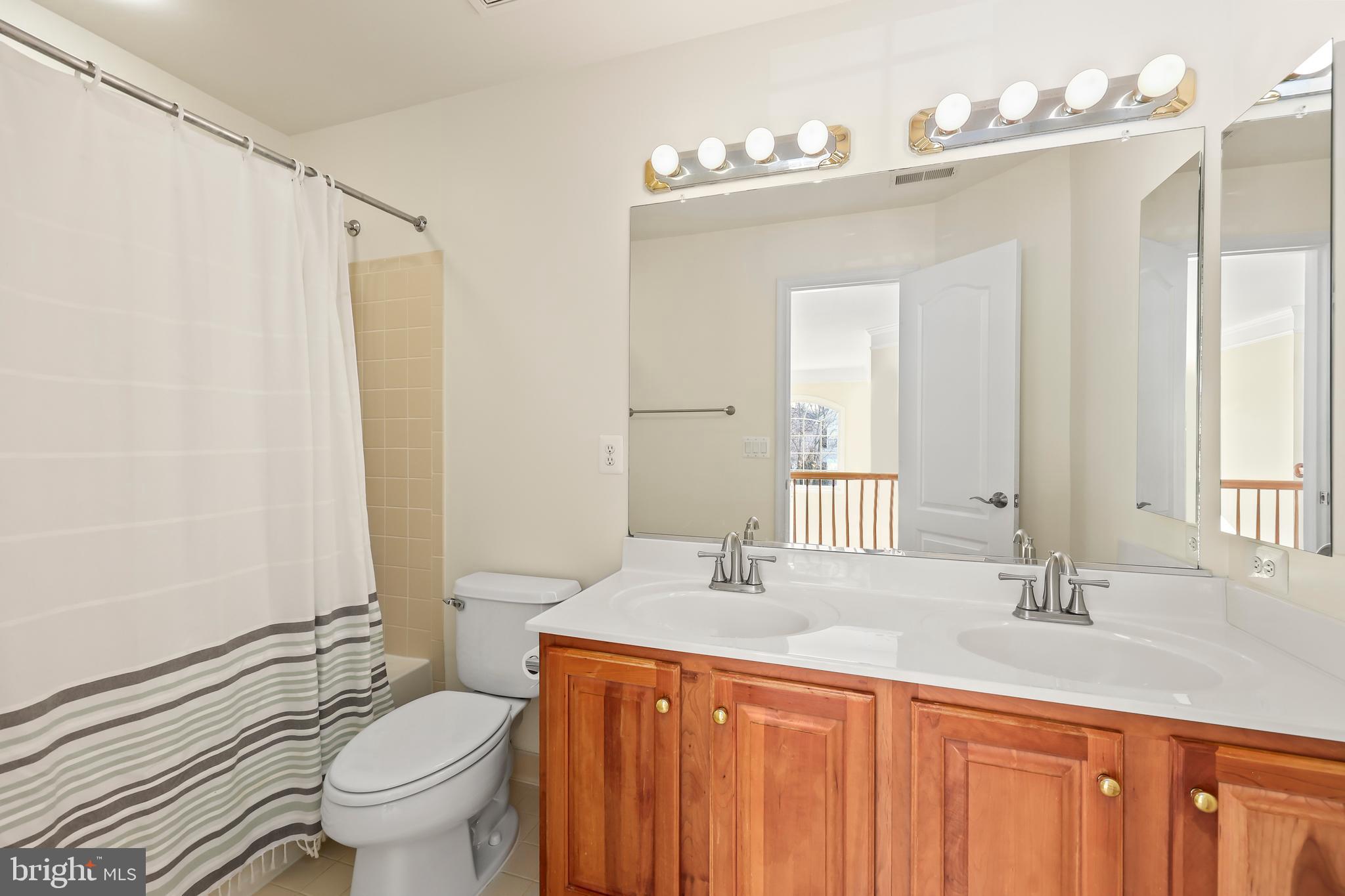 BROADLANDS - Residential