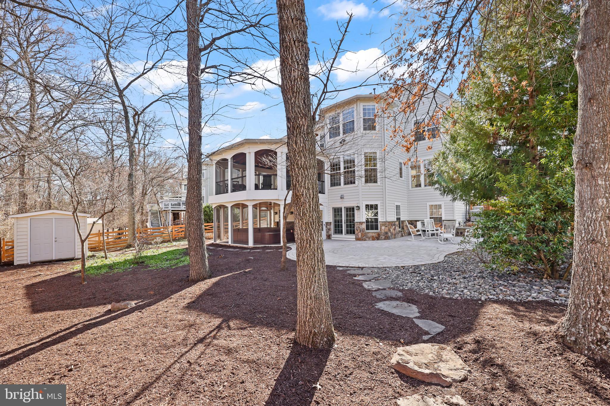 BROADLANDS - Residential