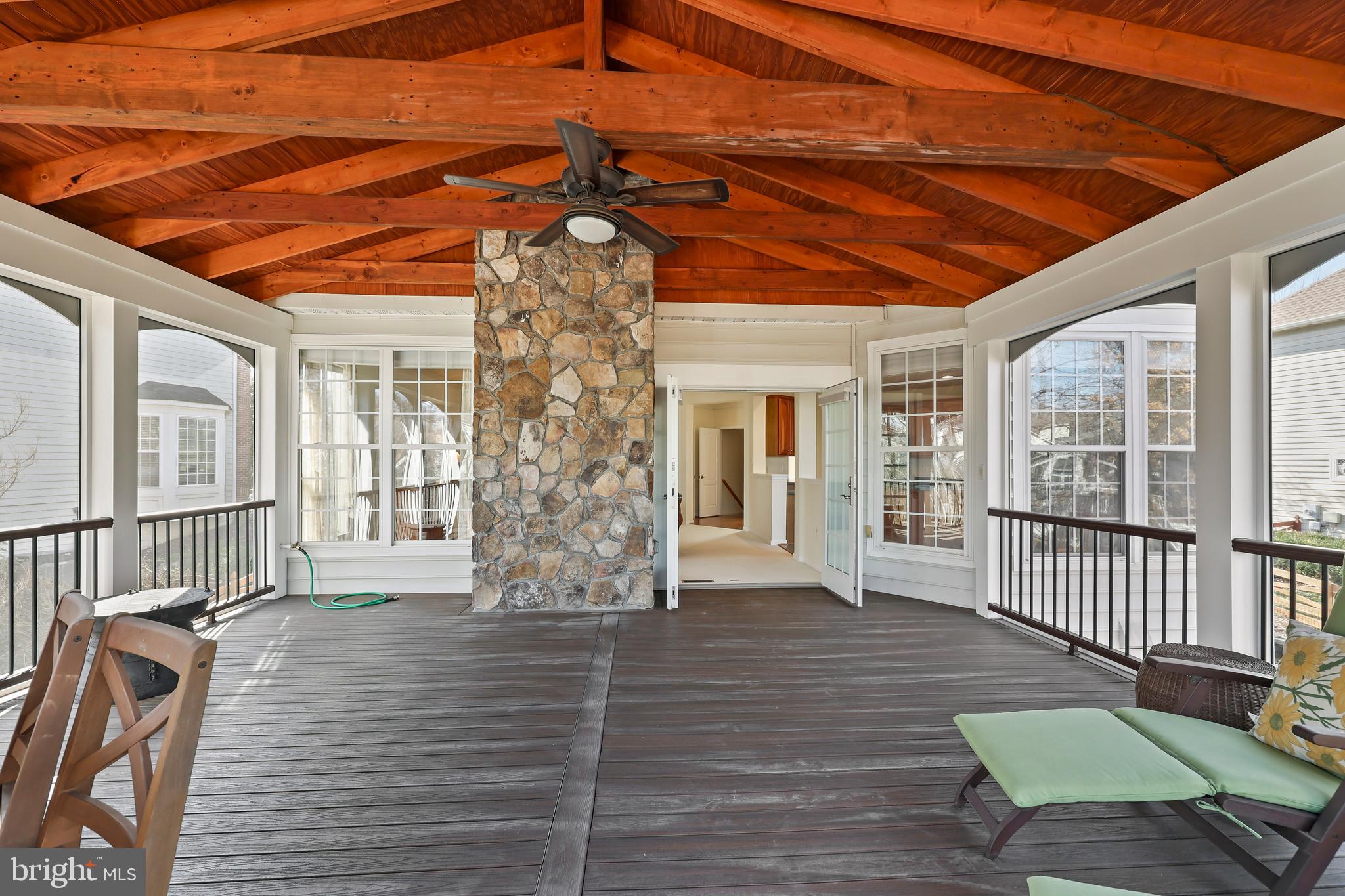 BROADLANDS - Residential