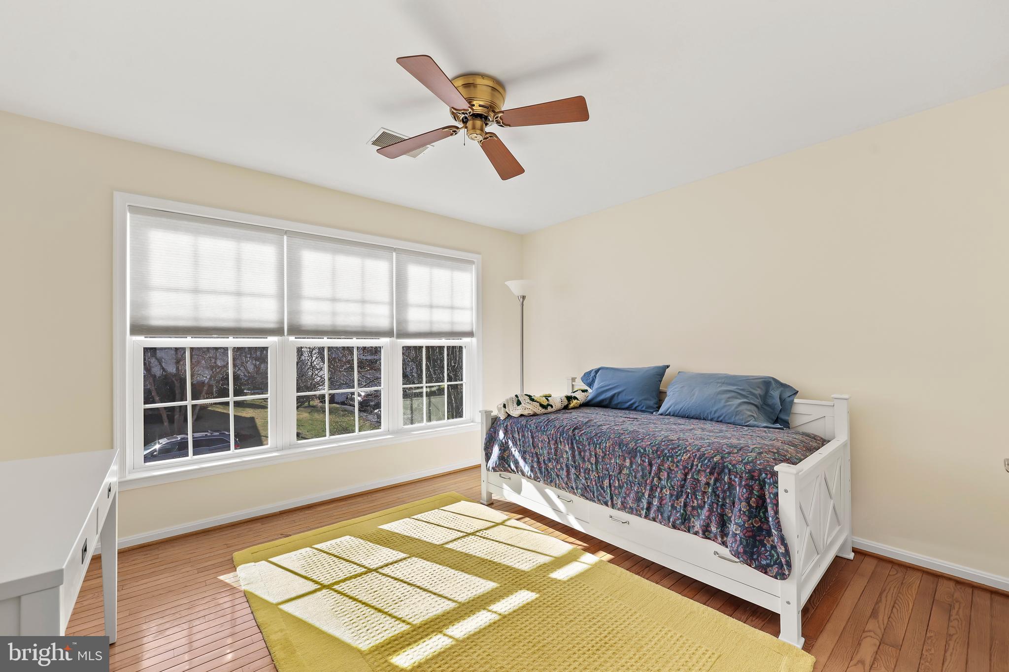 BROADLANDS - Residential