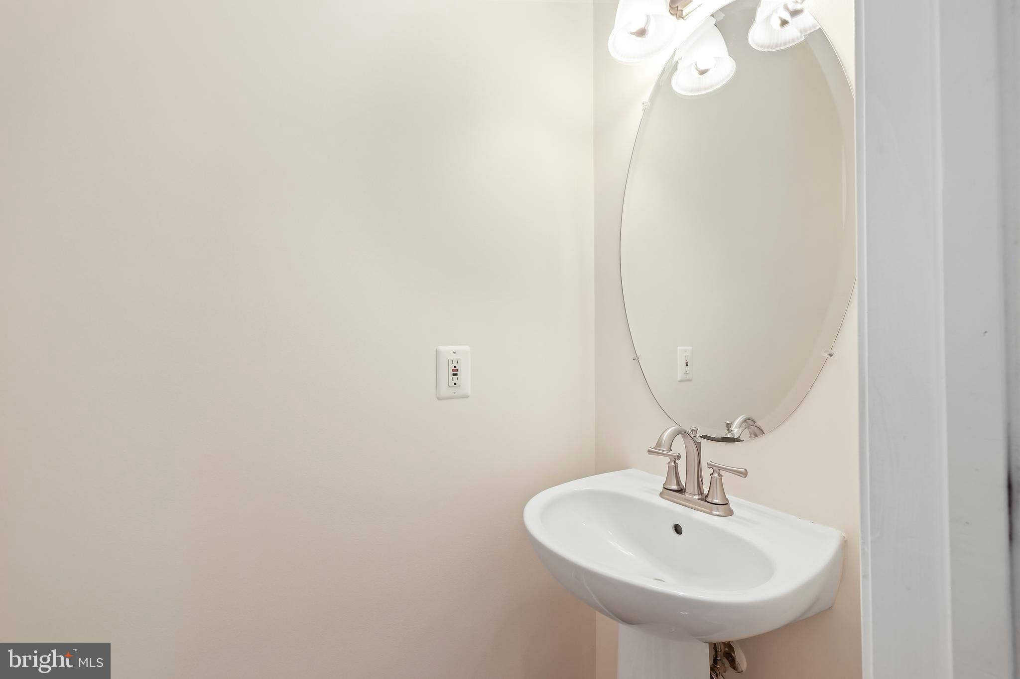 BROADLANDS - Residential