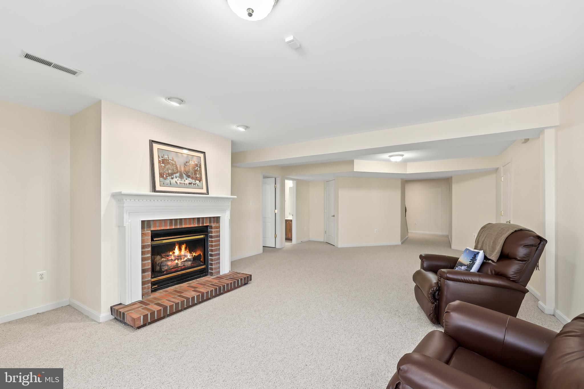 BROADLANDS - Residential