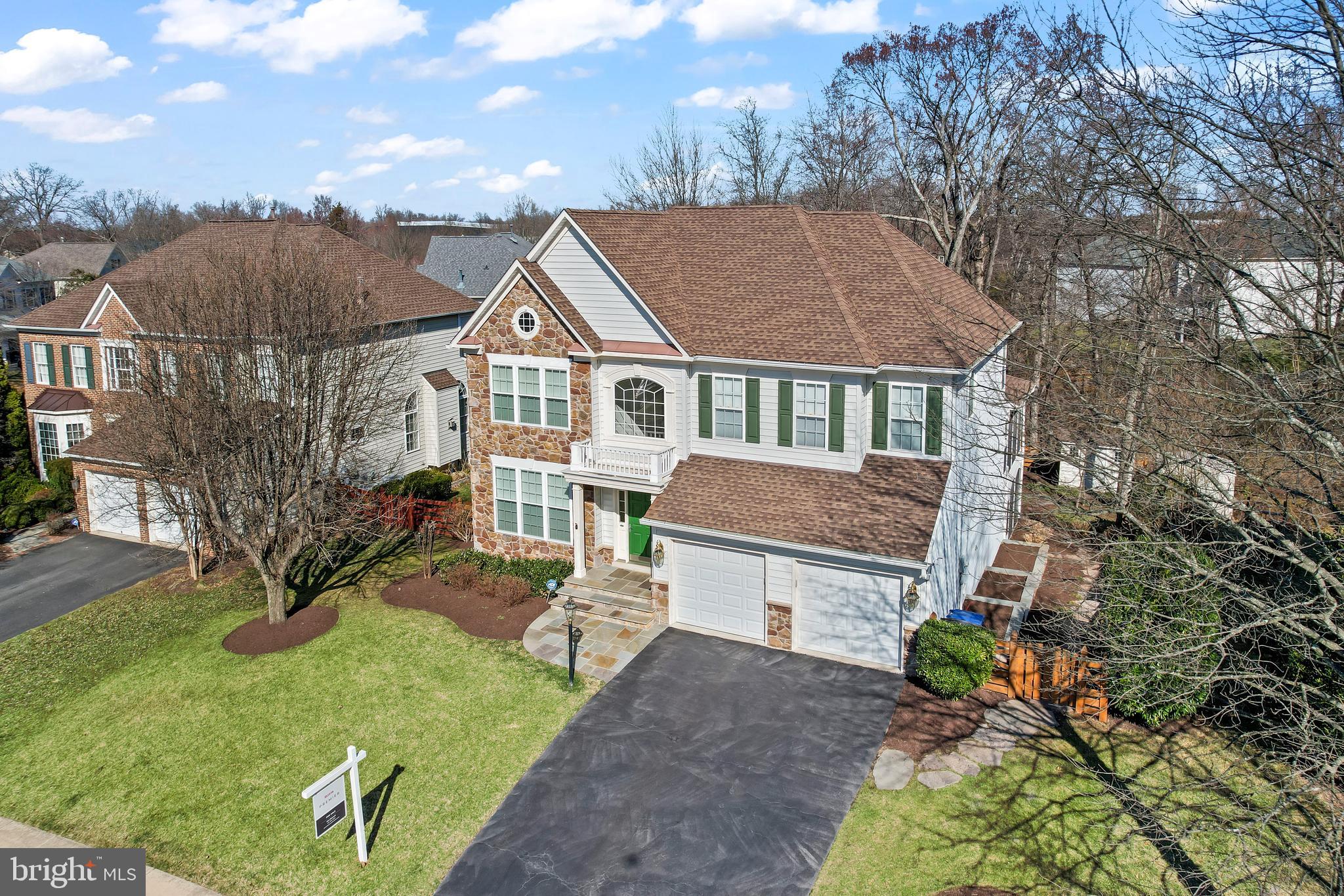 BROADLANDS - Residential