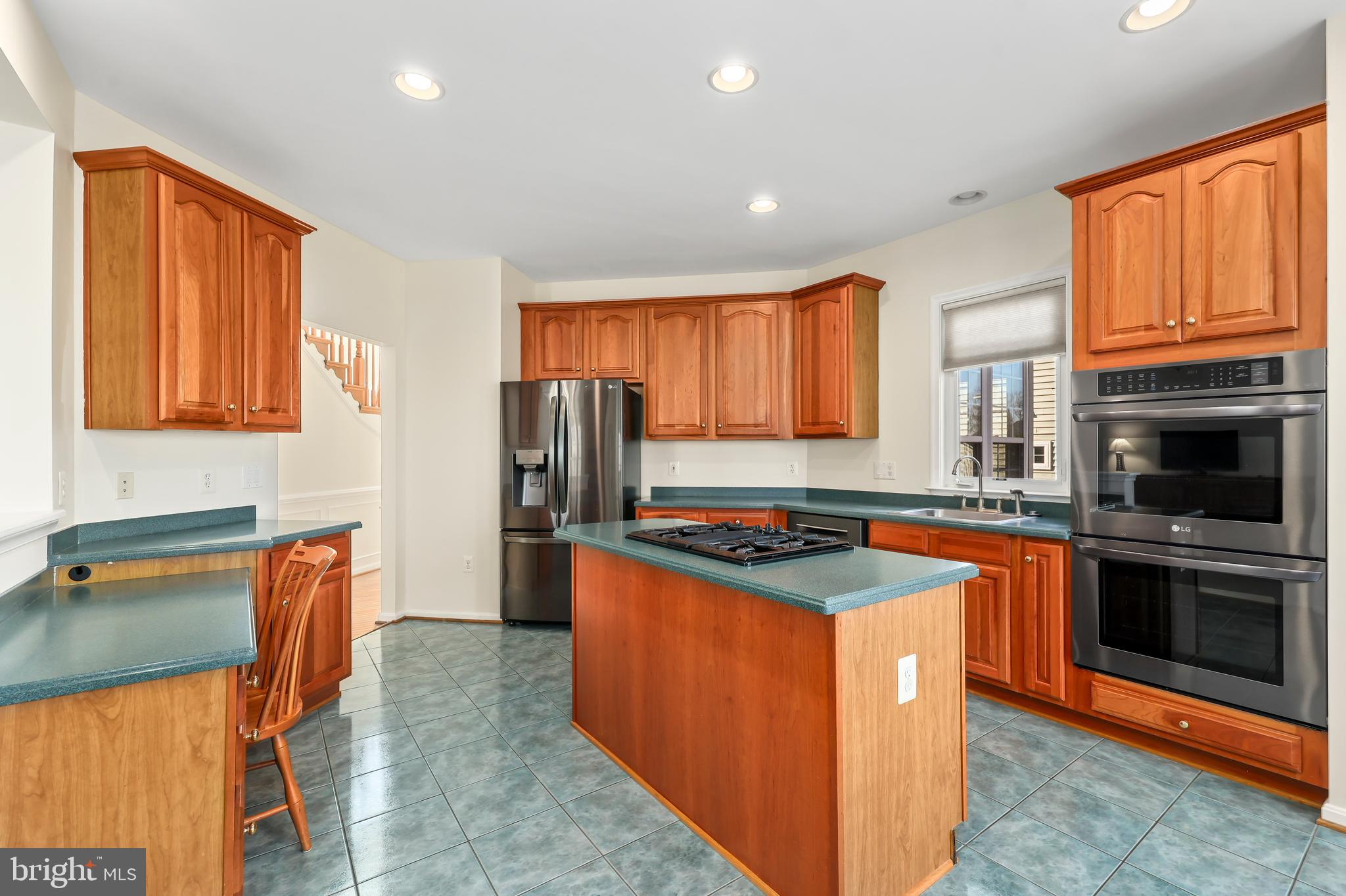 BROADLANDS - Residential