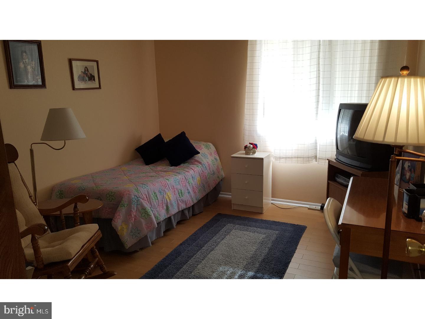 BUSTLETON - Residential