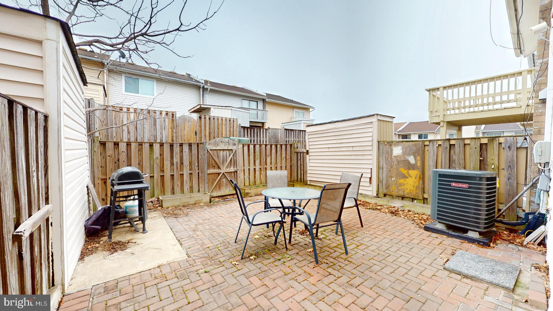 REFLECTION LAKE - Residential