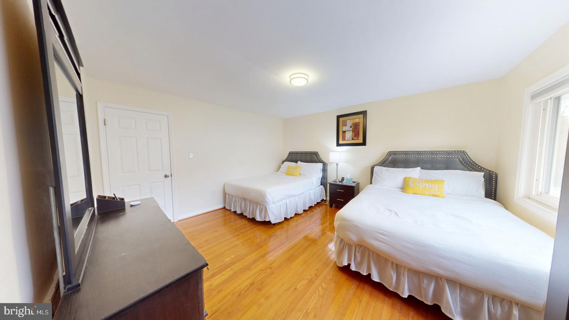 REFLECTION LAKE - Residential