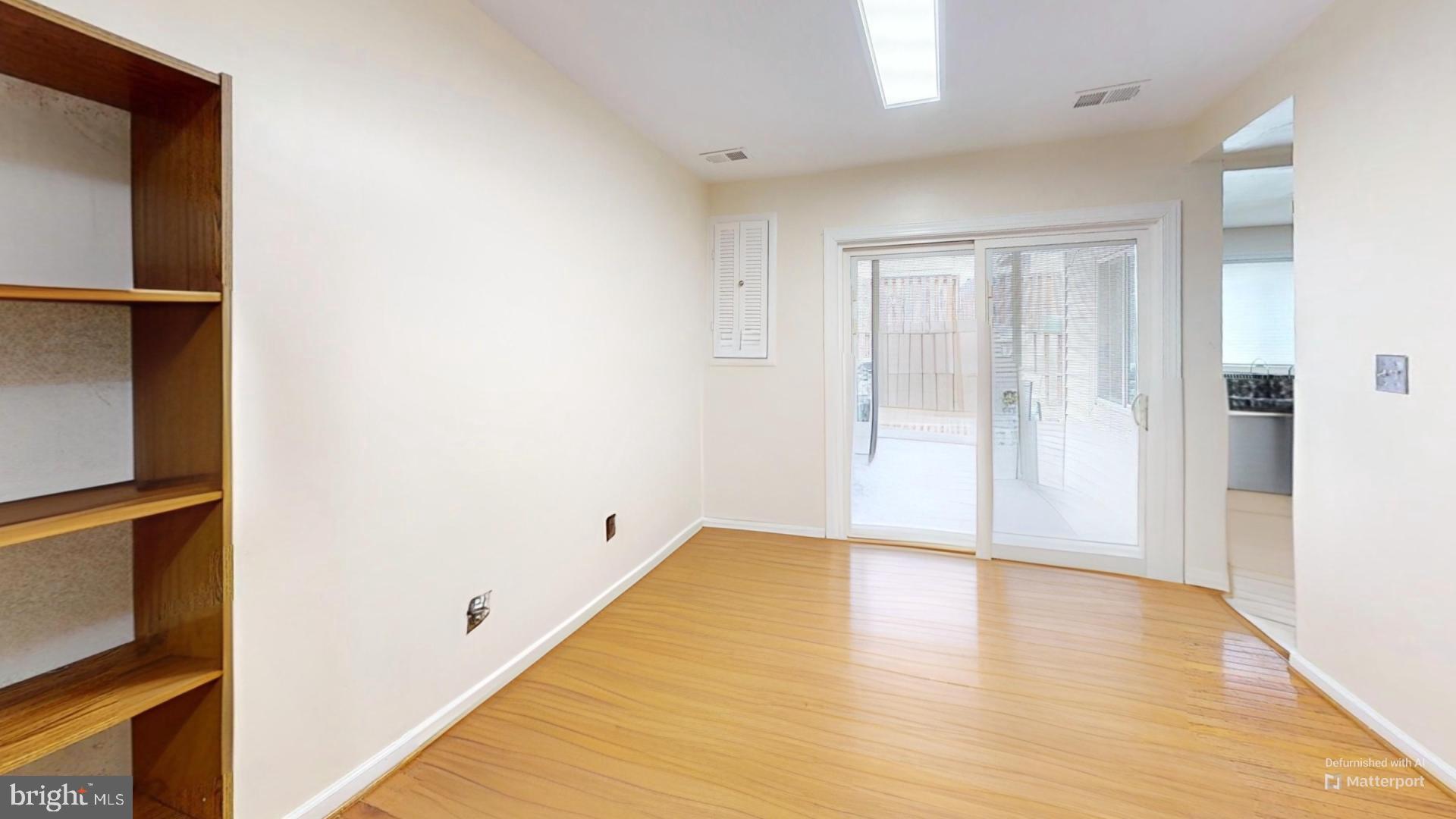 REFLECTION LAKE - Residential