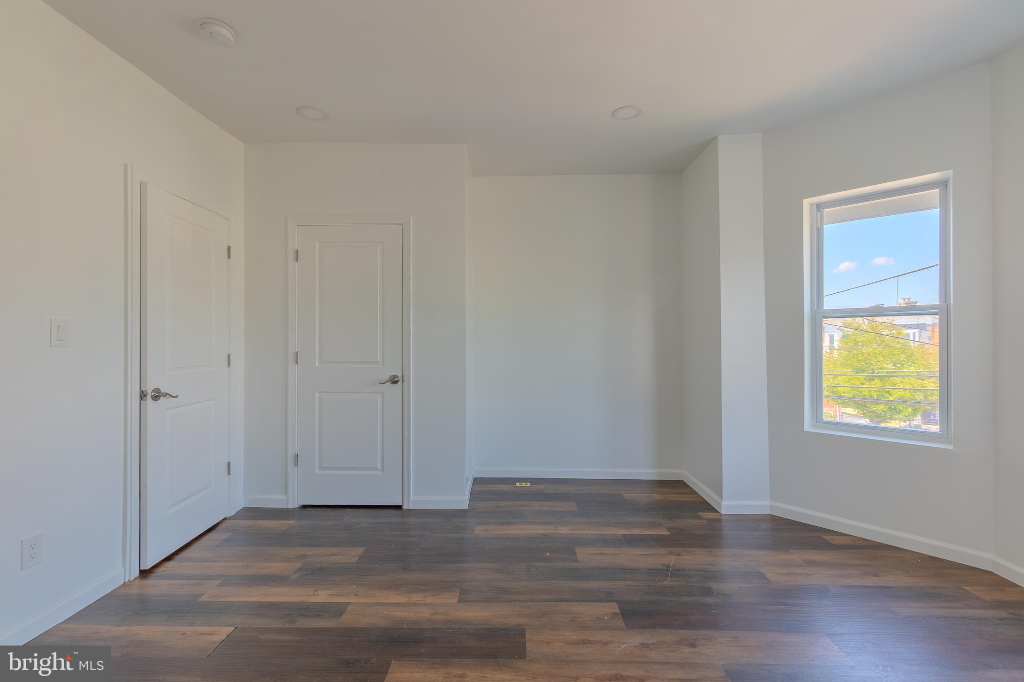 COBBS CREEK - Residential