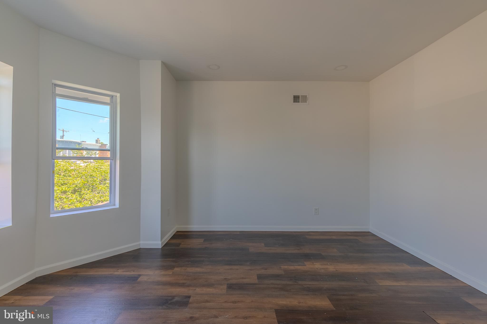 COBBS CREEK - Residential