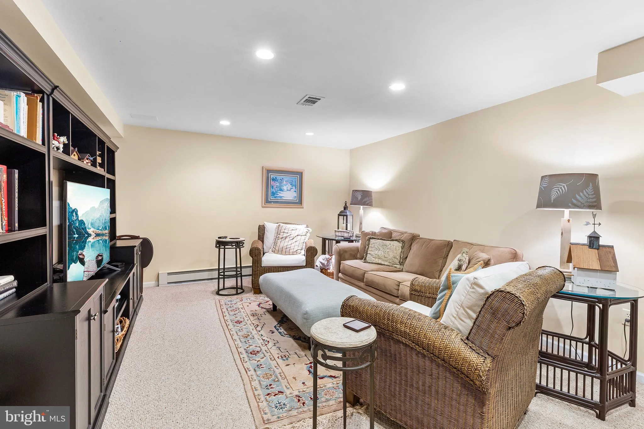 Devon, Pennsylvania 19333, United States, 3 Bedrooms Bedrooms, ,3 BathroomsBathrooms,Residential,Coming Soon,163236